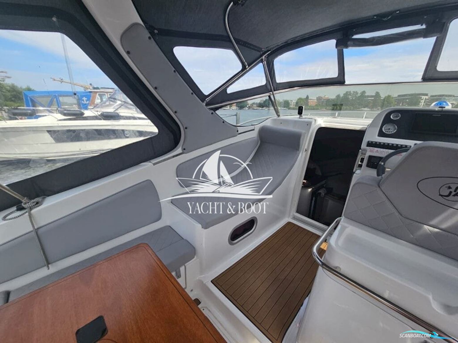 Saver 750 Cabin