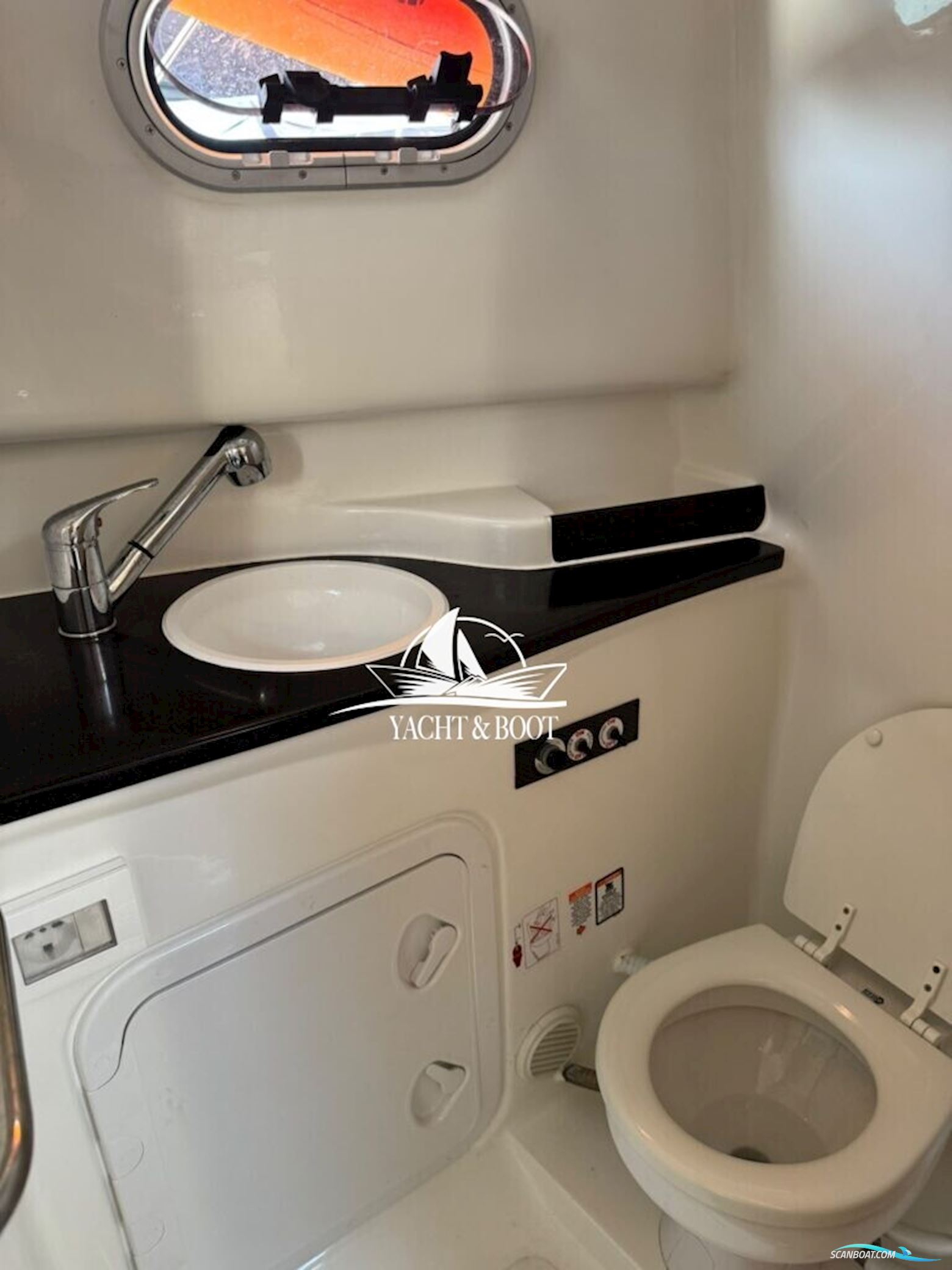 Saver 830 Cabin
