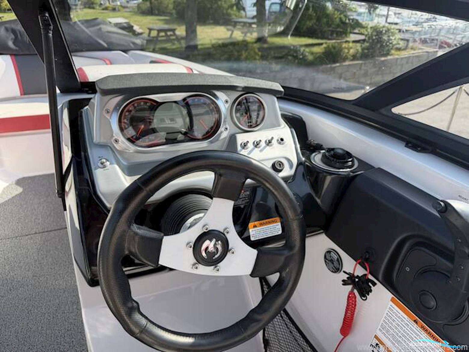 Scarab 215