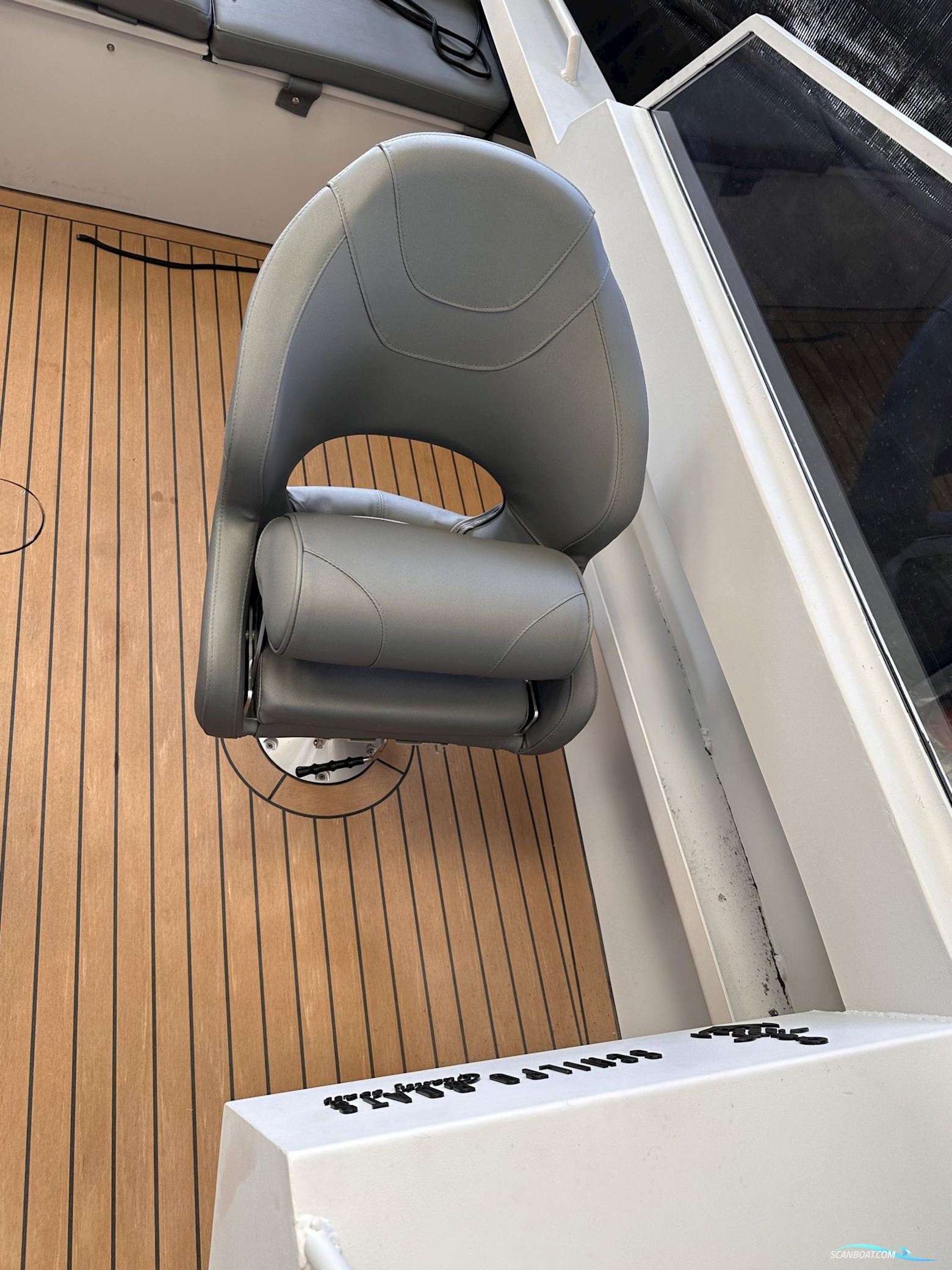 Schilpo Tender Sloep 630