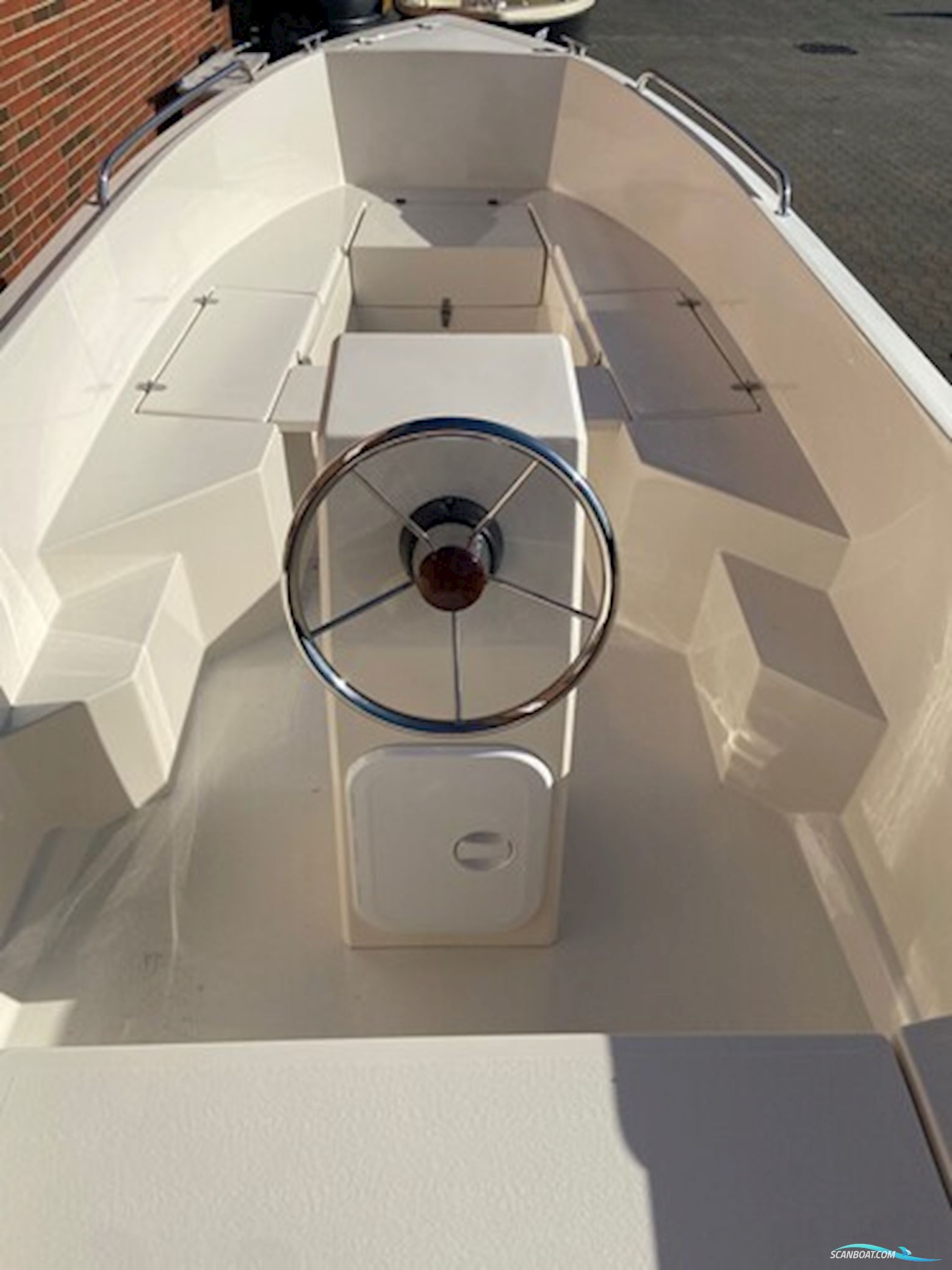 Sea Explorer 470 Premium m/Mercury F20 hk EL 4-takt EFI - BLACK NOVEMBER KAMPAGNE !