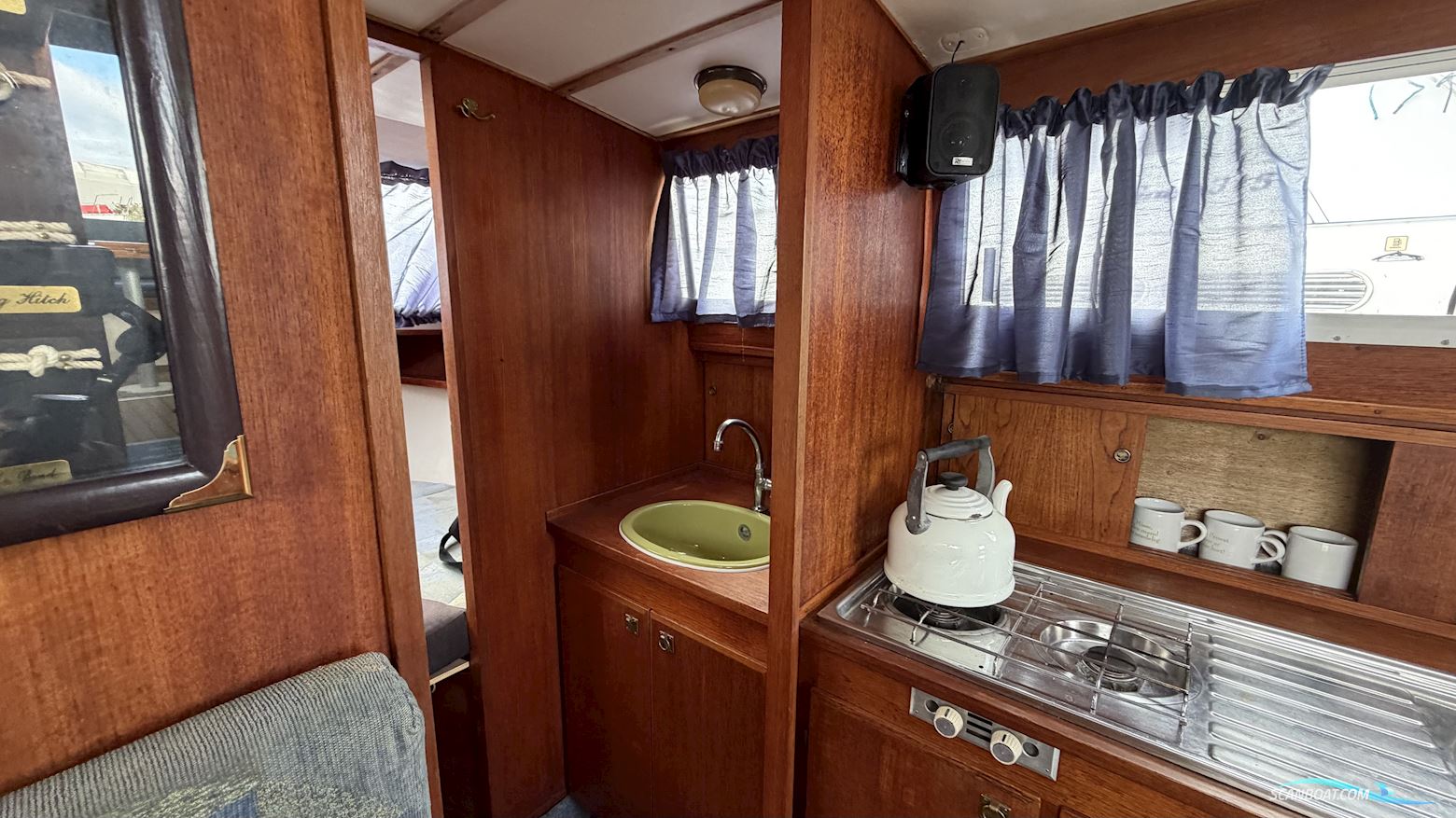 SEA MASTER 813