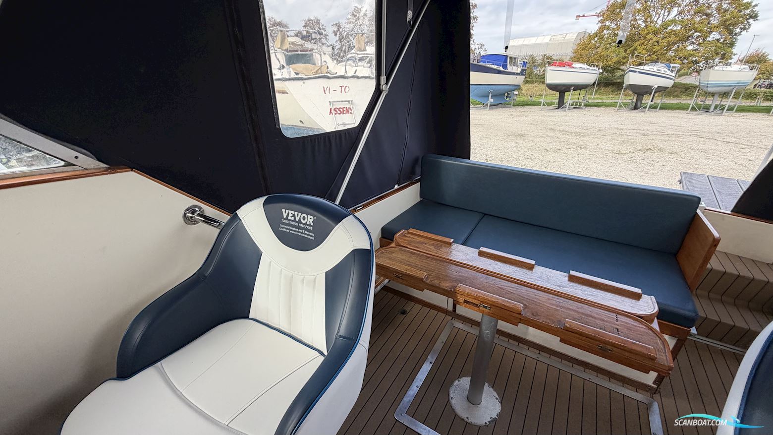 SEA MASTER 813