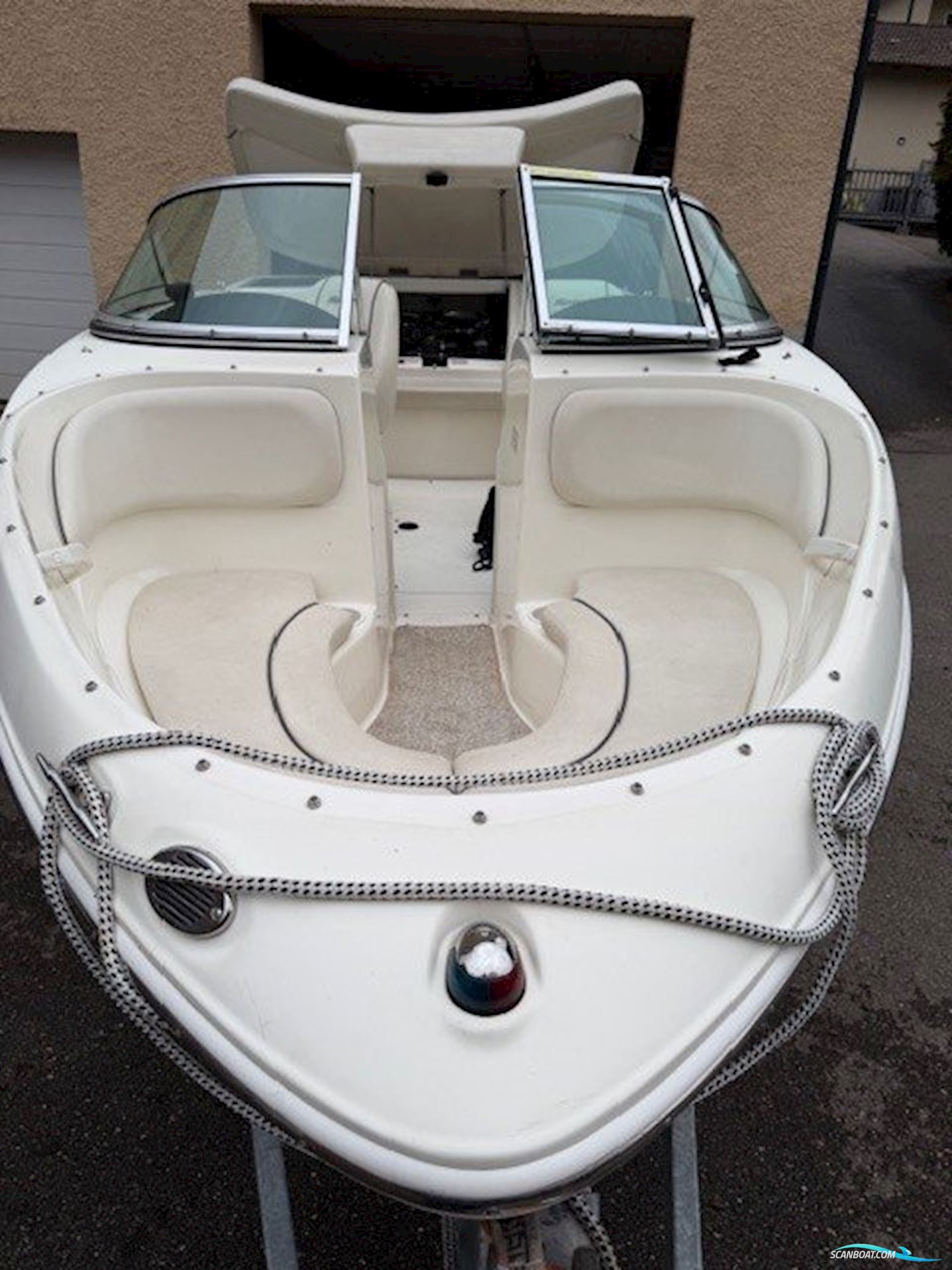 Sea Ray 175 Sport - 2011 + Trailer