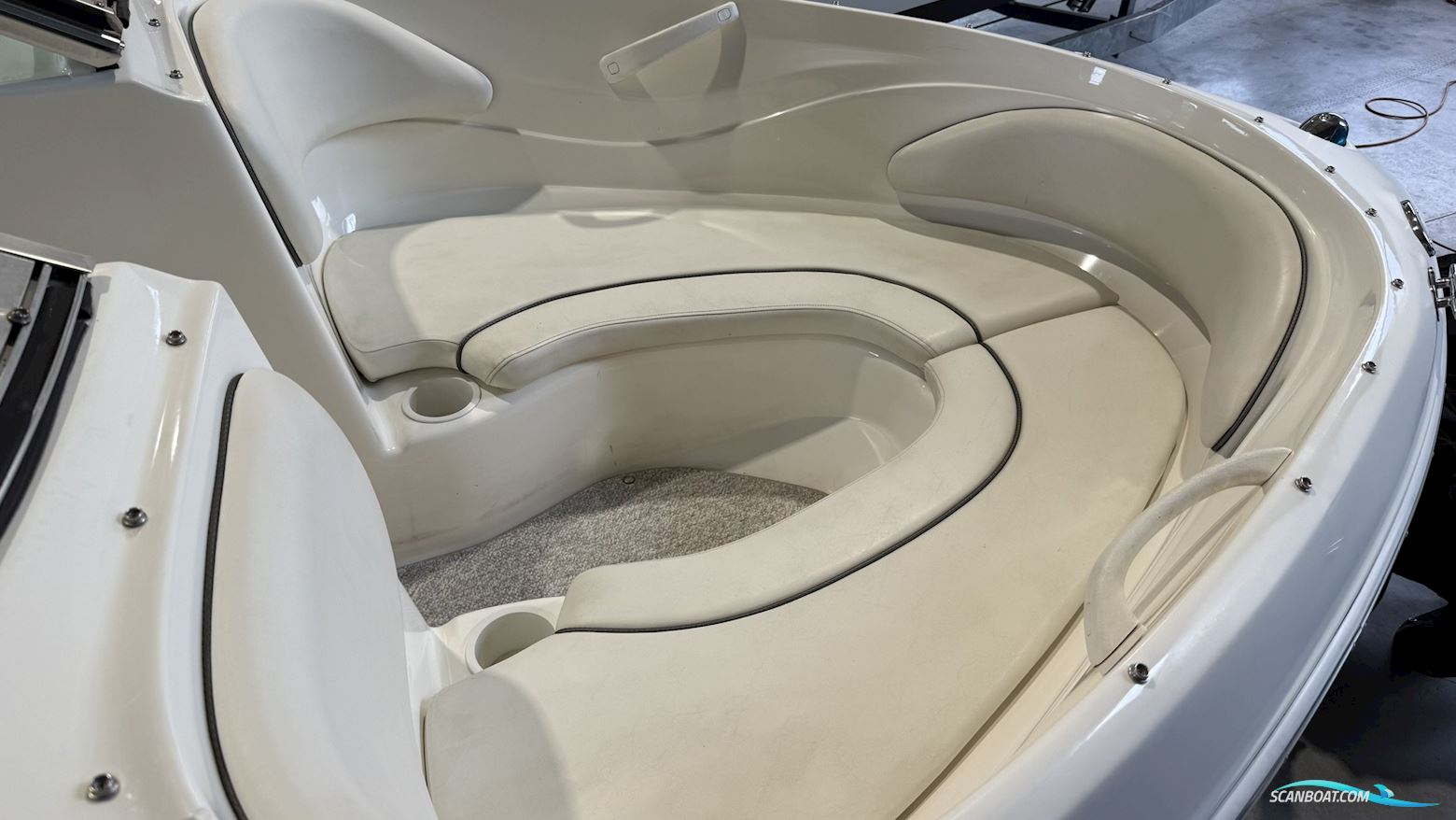 Sea Ray 175 Sport - 2011 + Trailer
