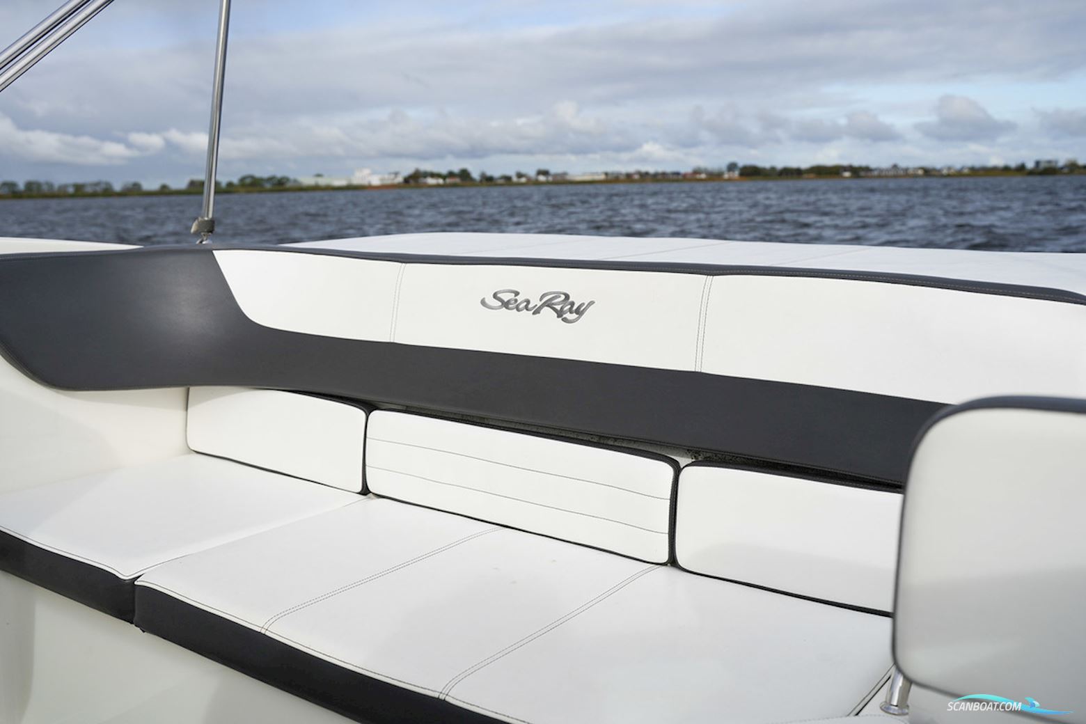 Sea Ray 19 SPX