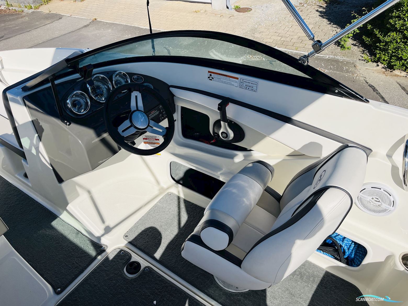 Sea Ray 190 Sunsport