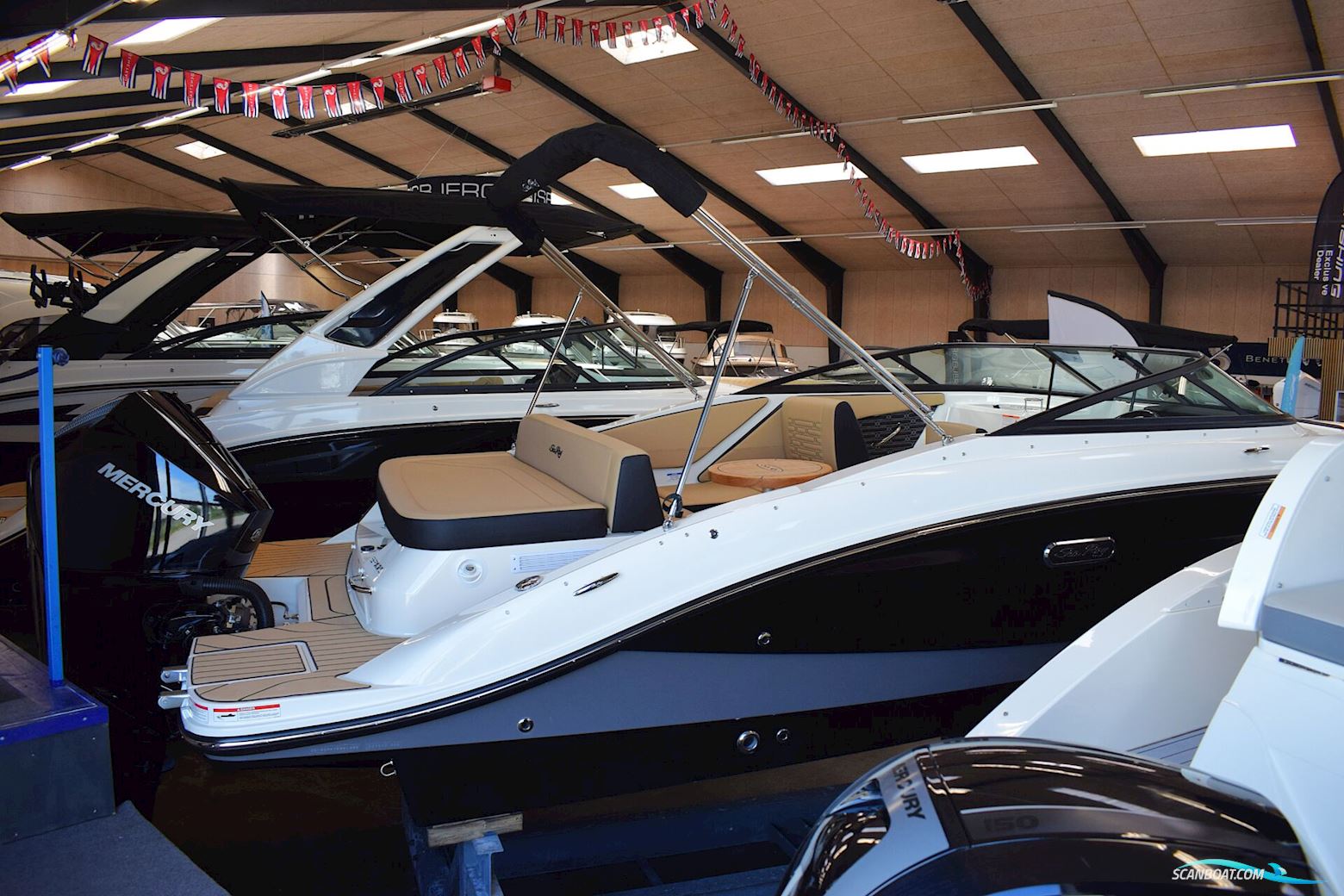 Sea Ray 210 SPX OB – NYHED