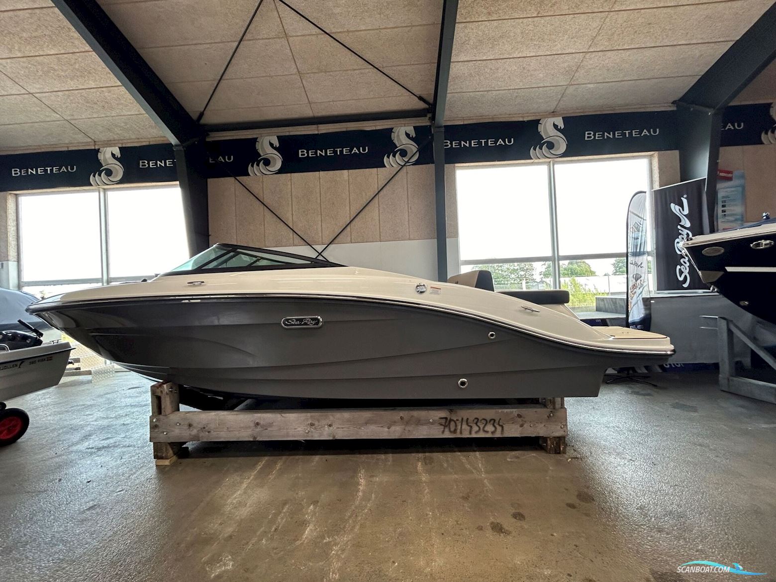 Sea Ray 210 Spx OB Motorbåd 2025, med Mercury motor, Danmark