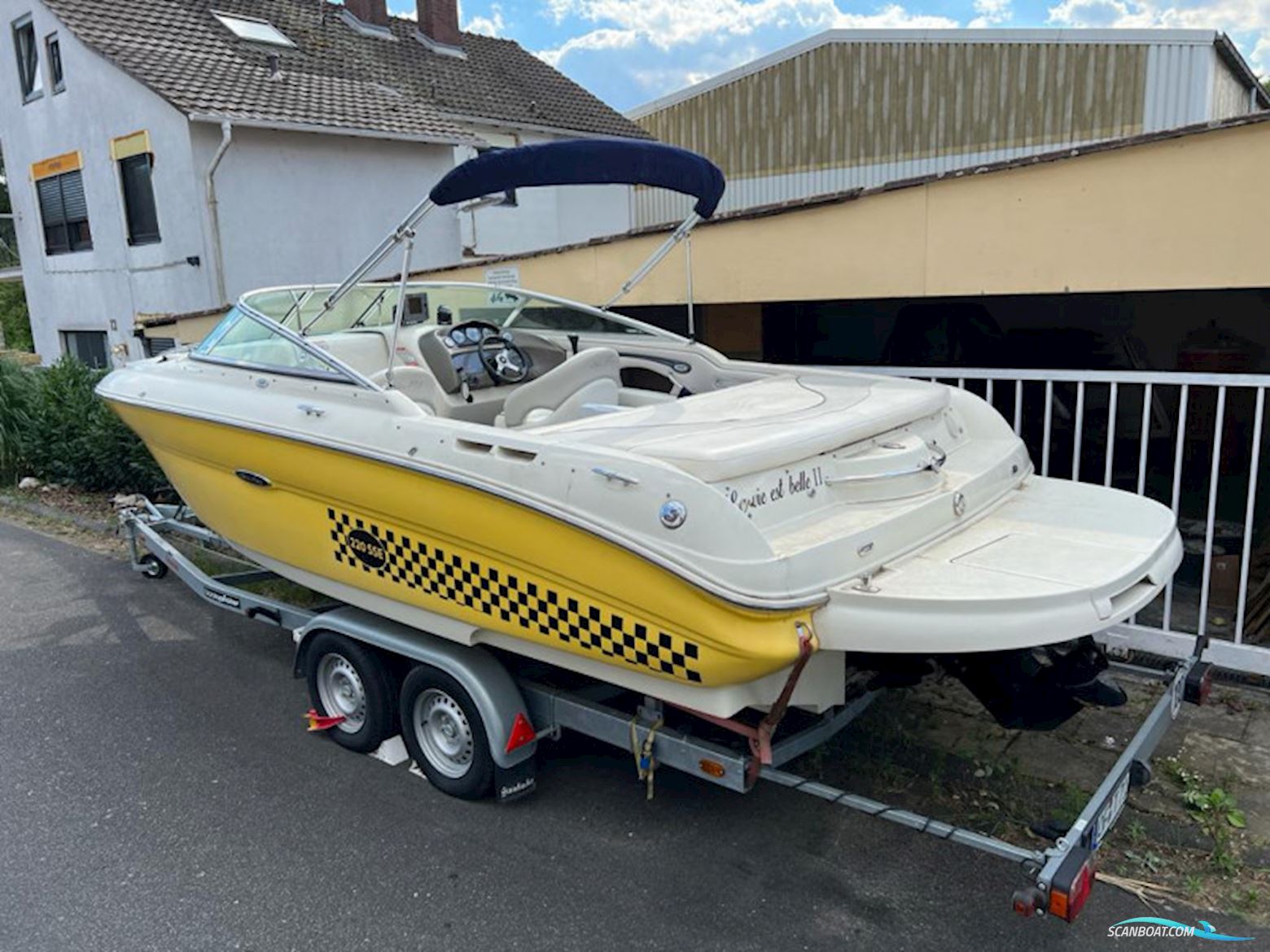 Sea Ray 220 SSE