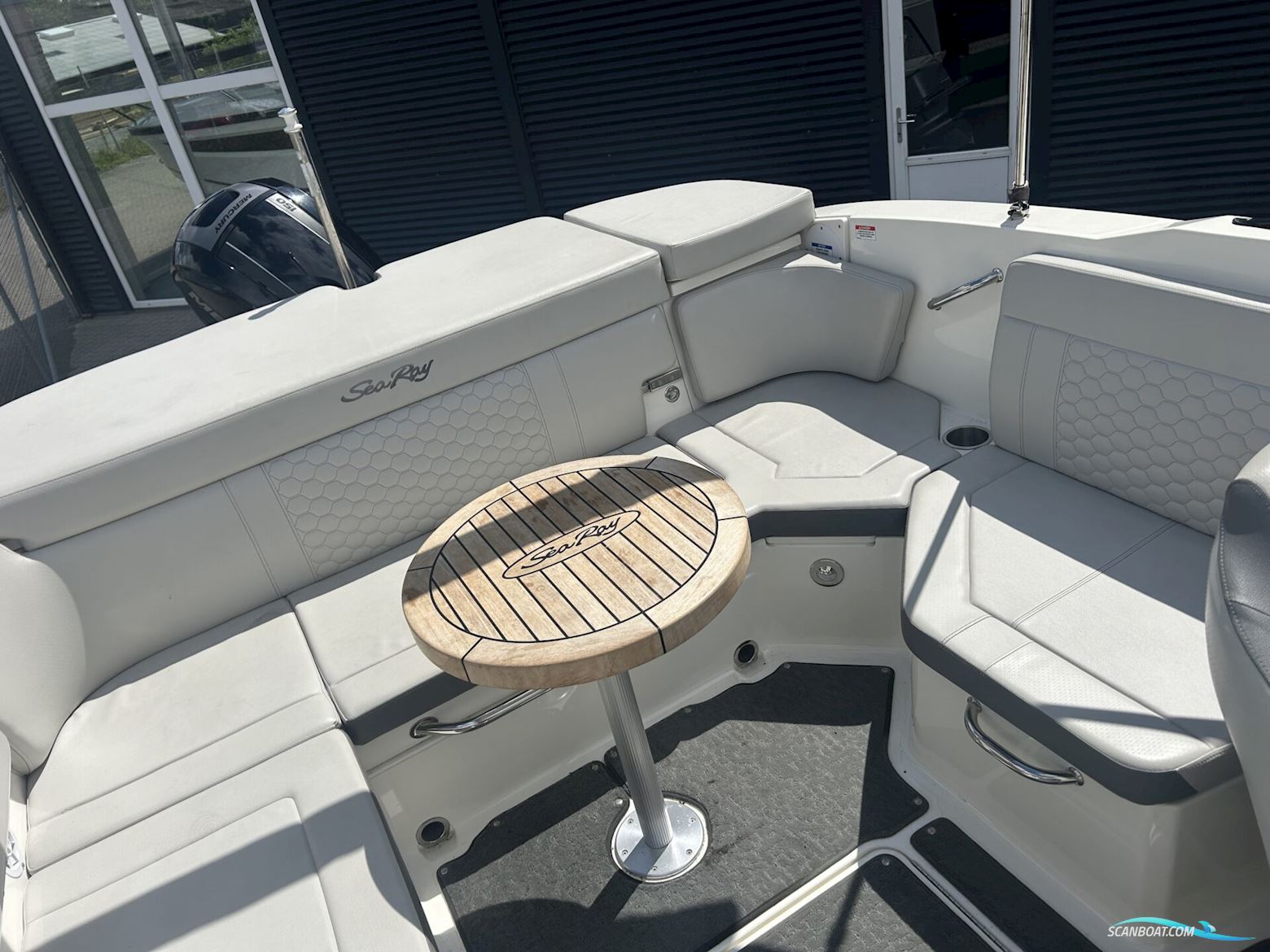 Sea Ray 230 Sun Sport OB