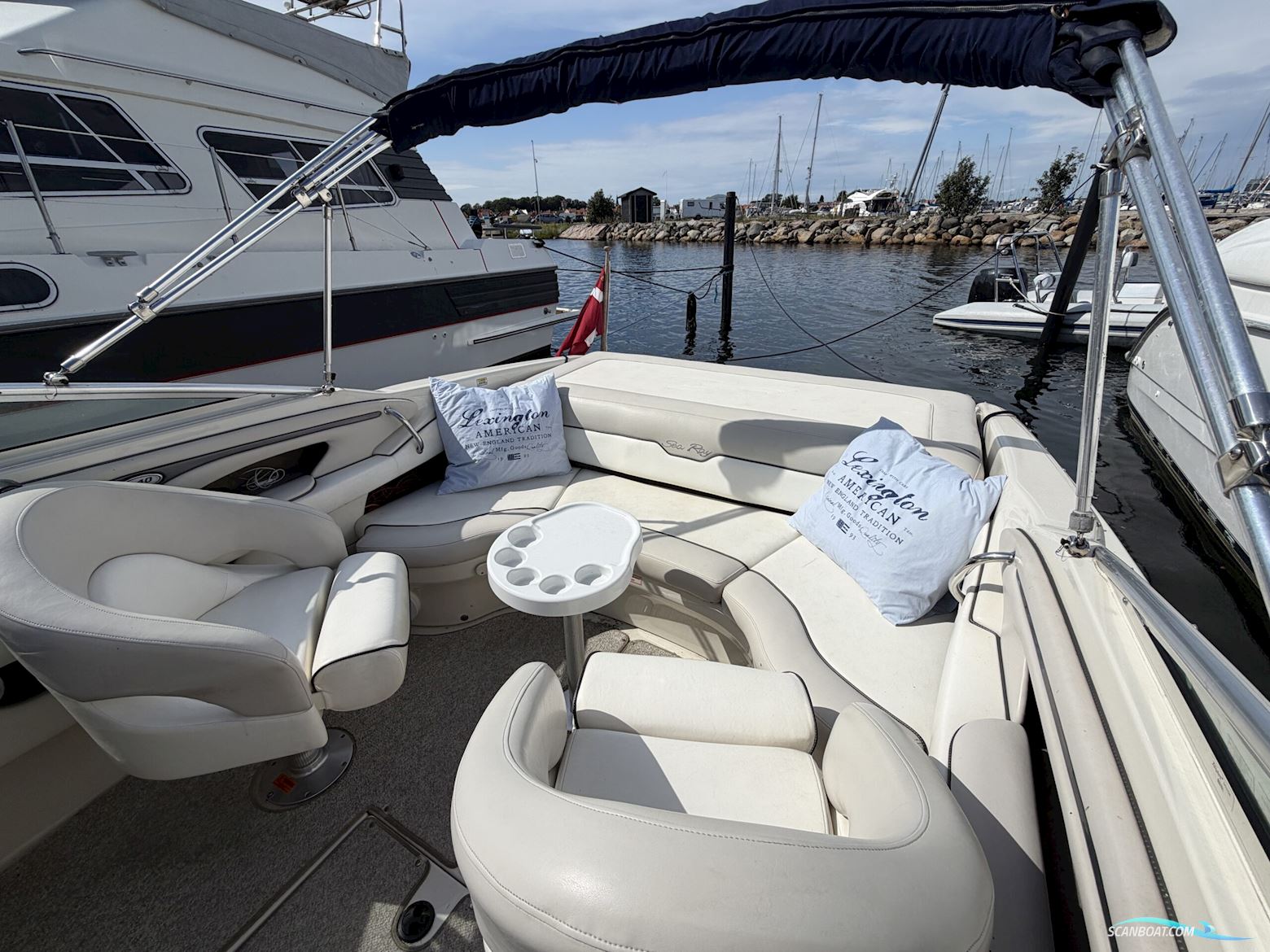 Sea Ray 240 Sun Sport