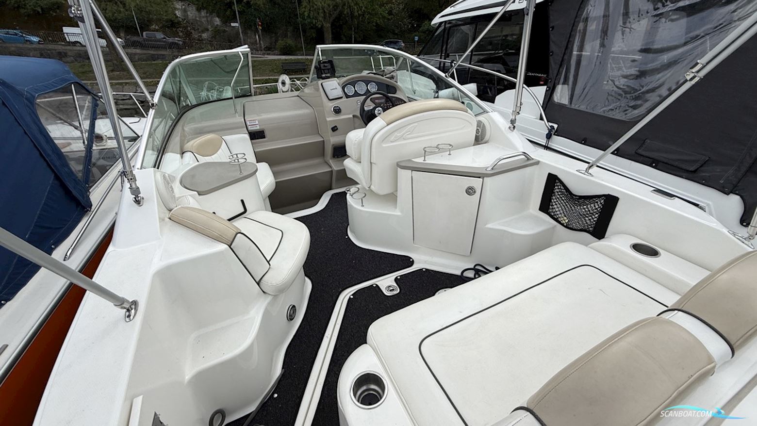 Sea Ray 240 Sundancer