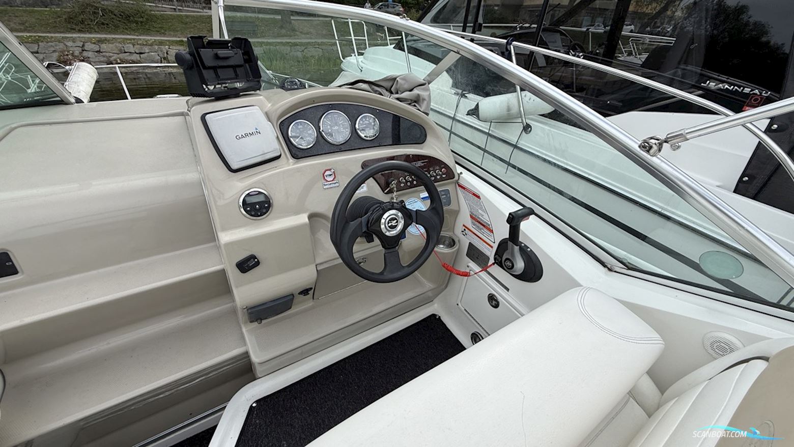 Sea Ray 240 Sundancer
