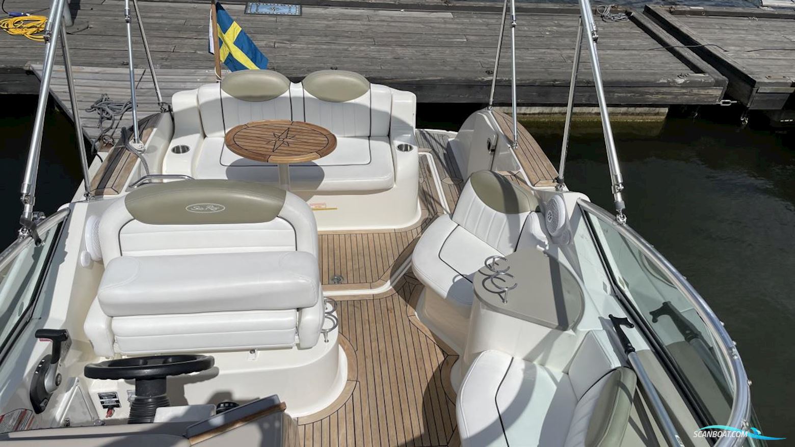Sea Ray 240 SUNDANCER