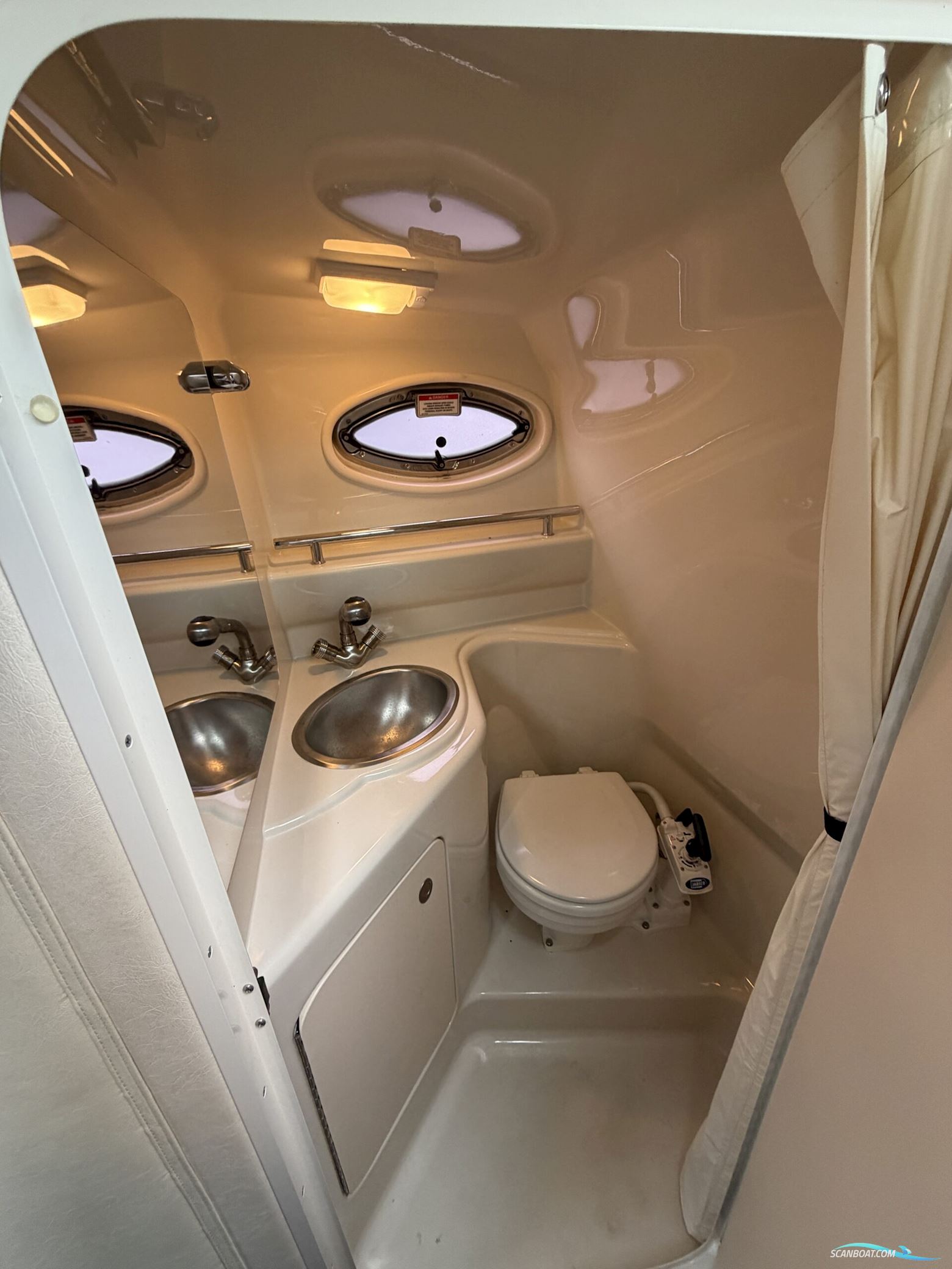 Sea Ray 245 Sundancer