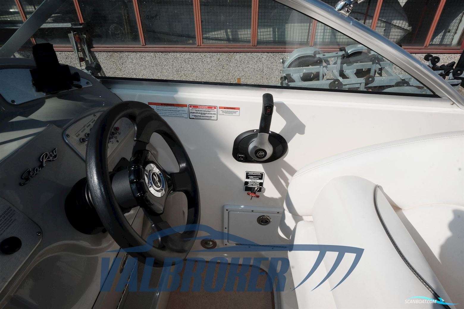 Sea Ray 255 DA Sundancer