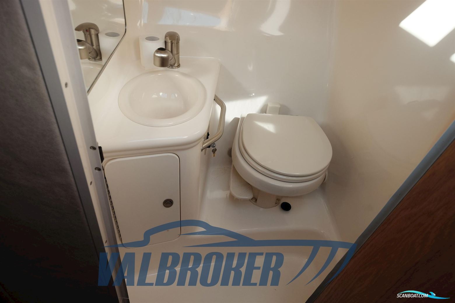 Sea Ray 255 DA Sundancer