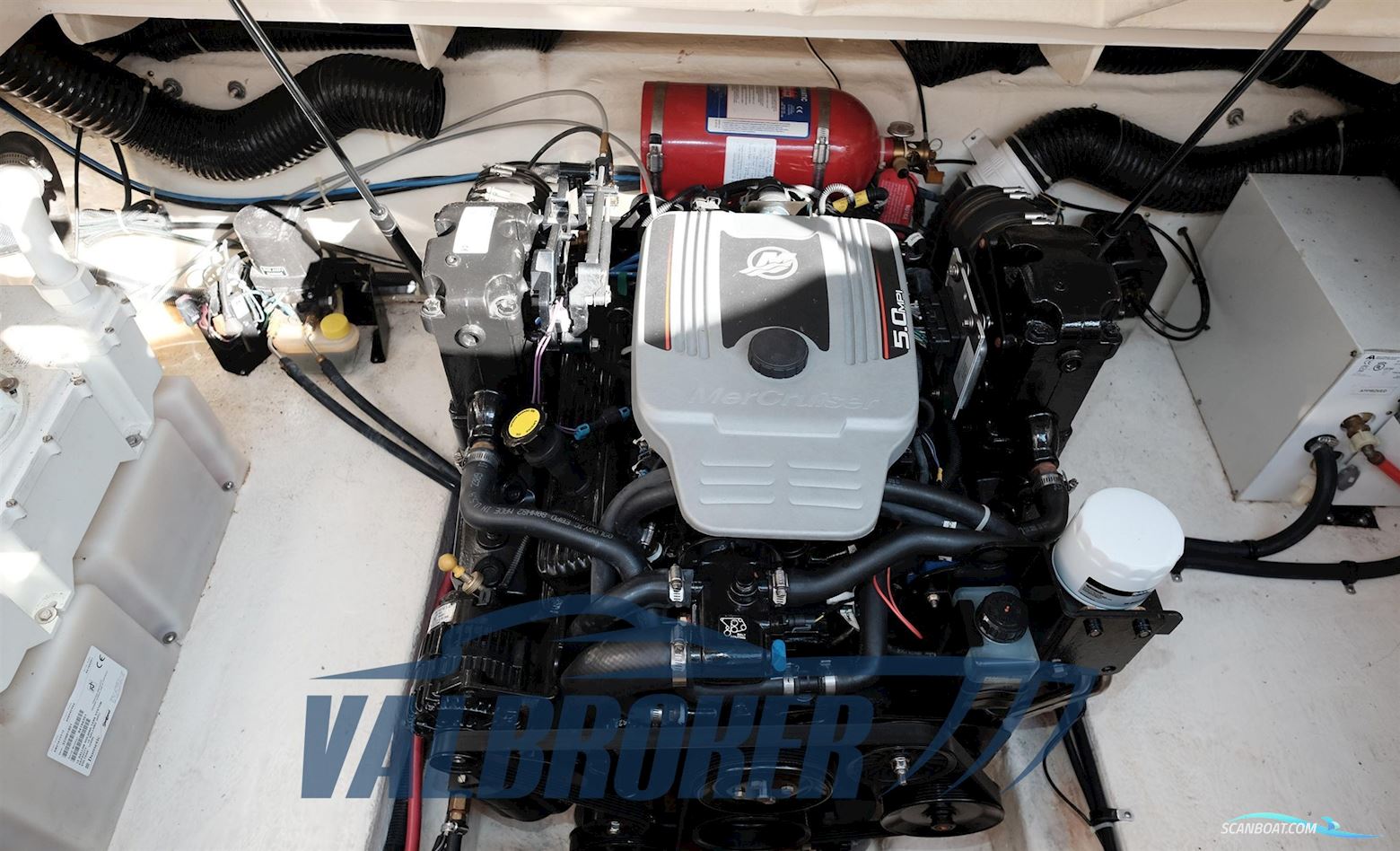 Sea Ray 255 DA Sundancer