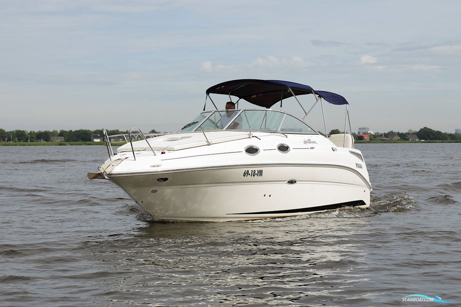 Sea Ray 255 Sundancer