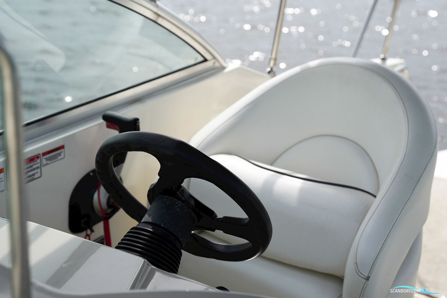 Sea Ray 255 Sundancer