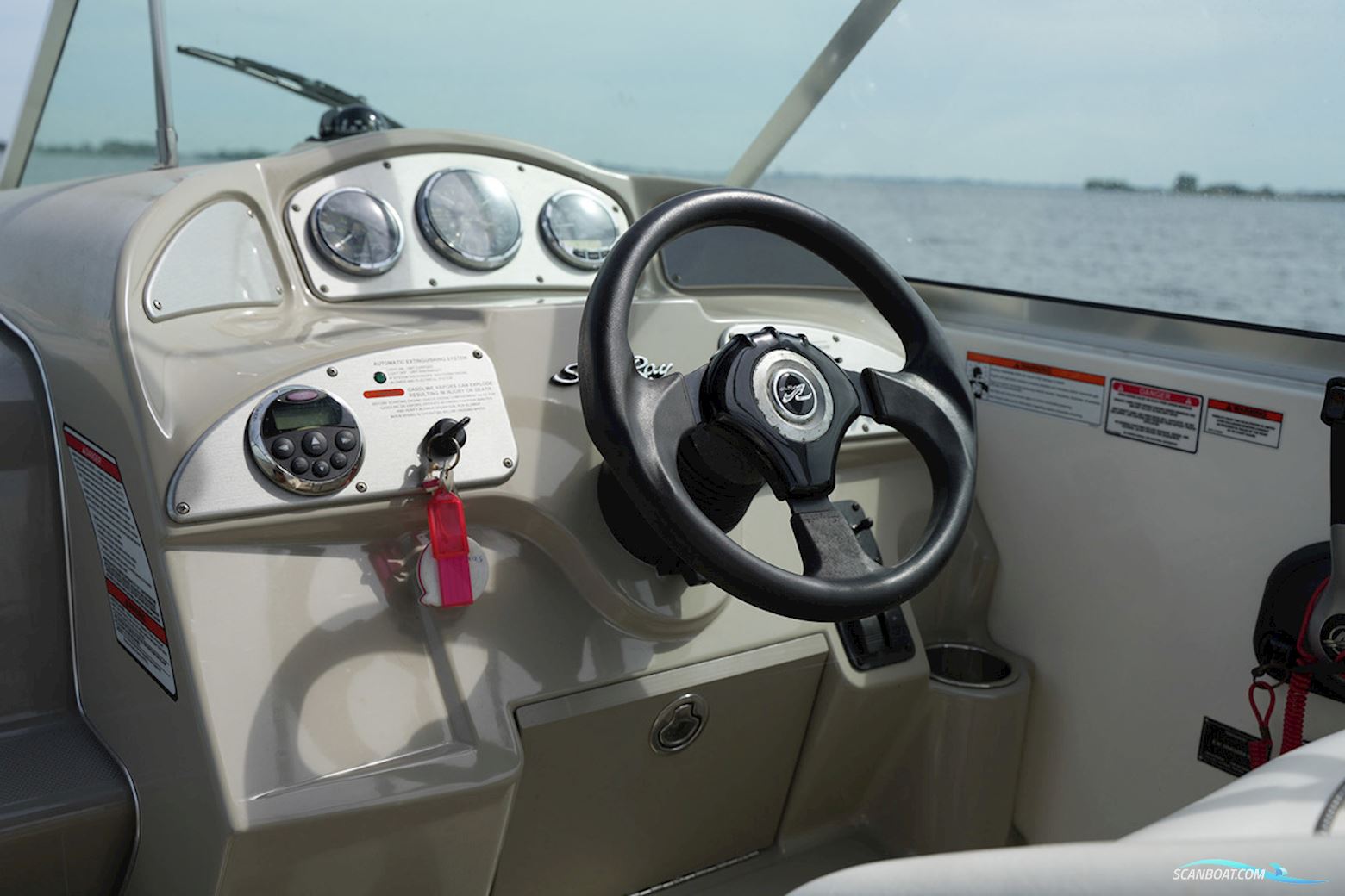 Sea Ray 255 Sundancer