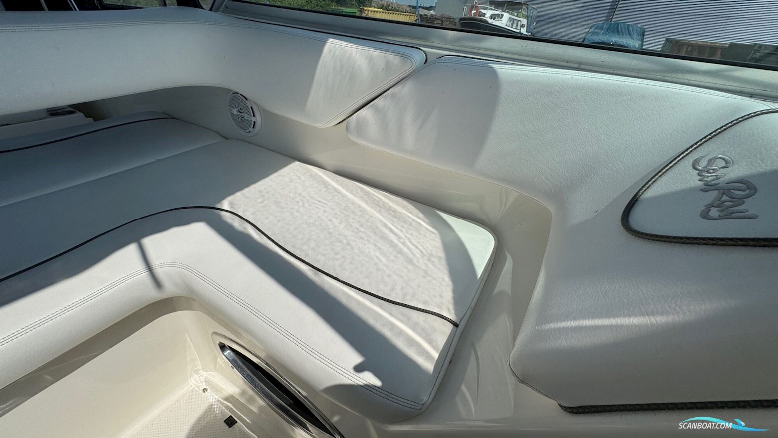 Sea Ray 255 Sundancer