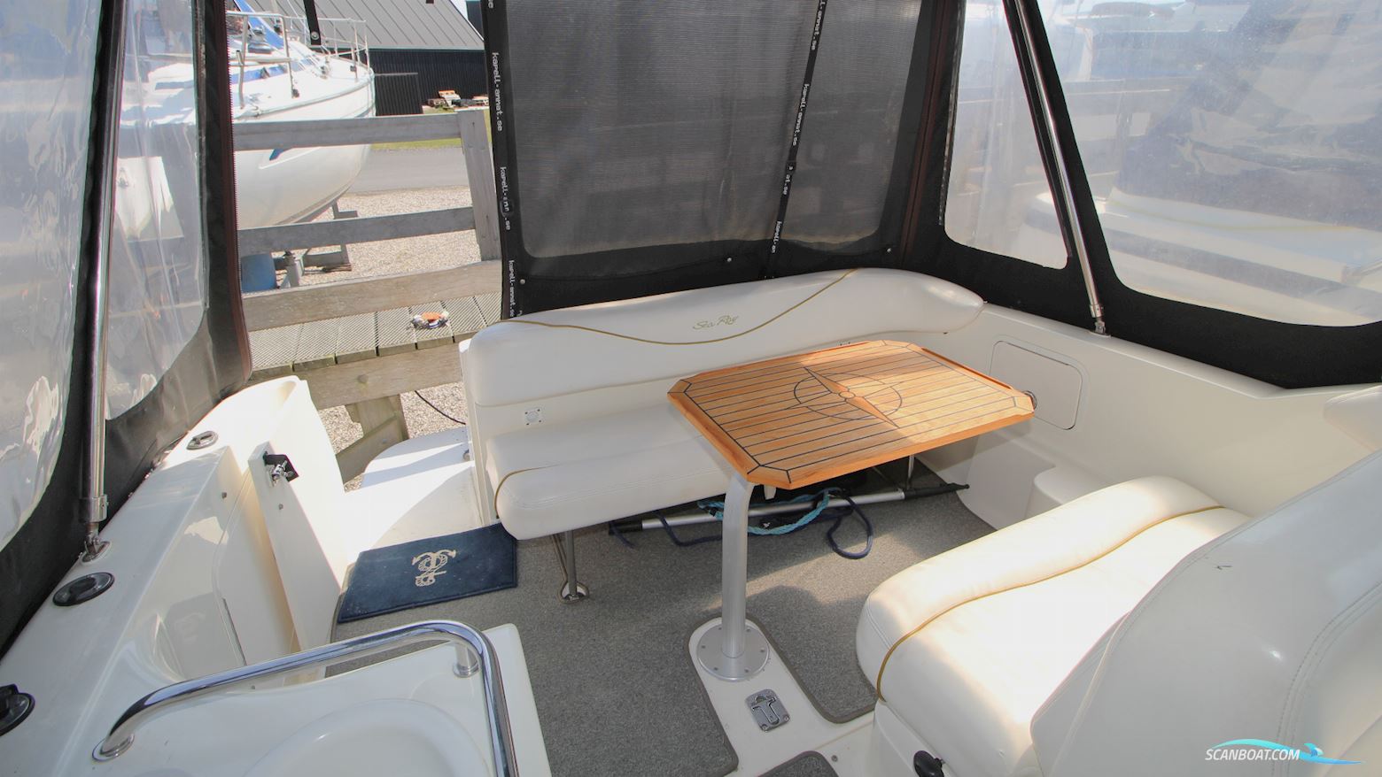 Sea Ray 260 Sundancer 