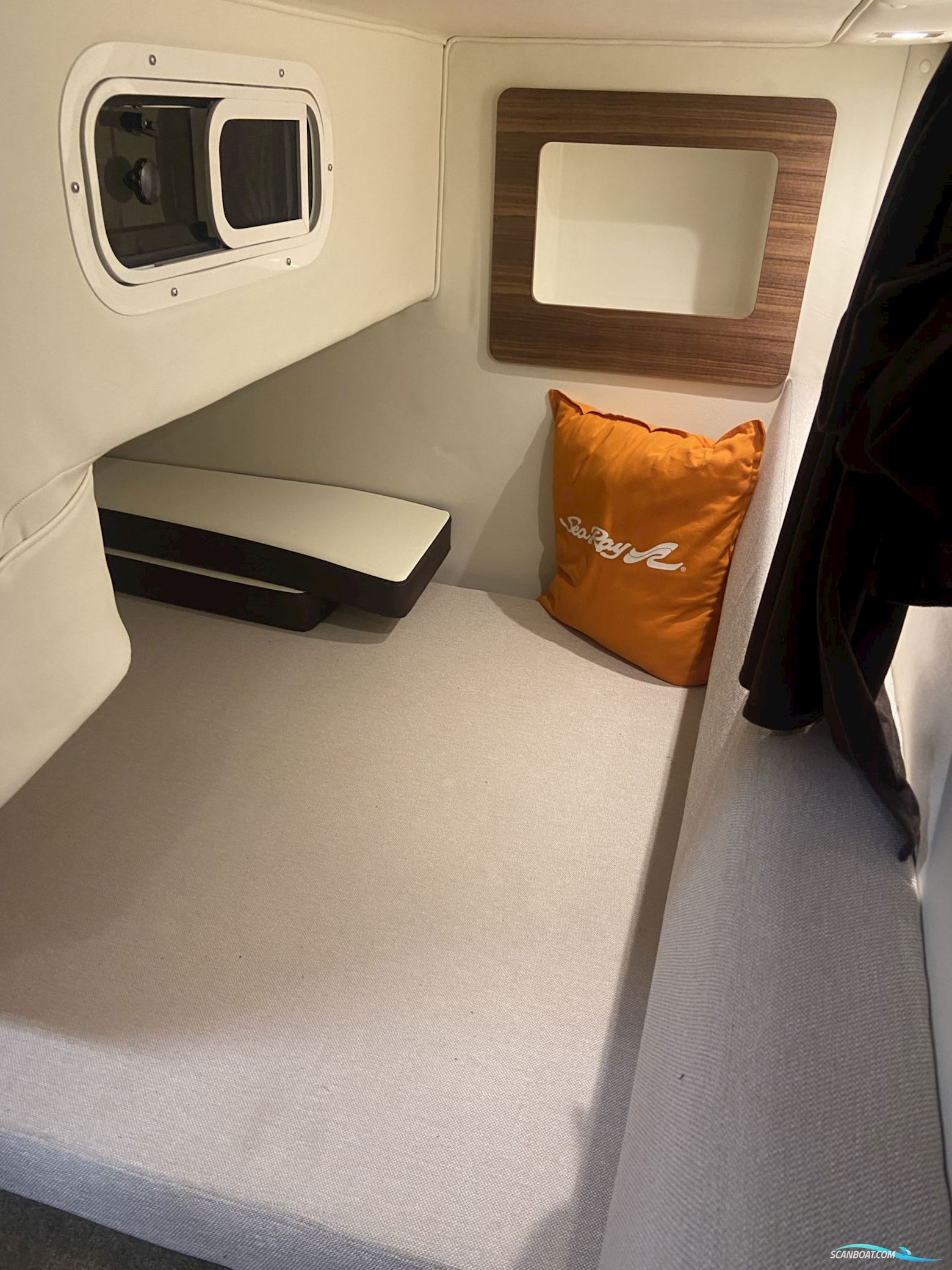Sea Ray 265 Sundancer – SOLGT