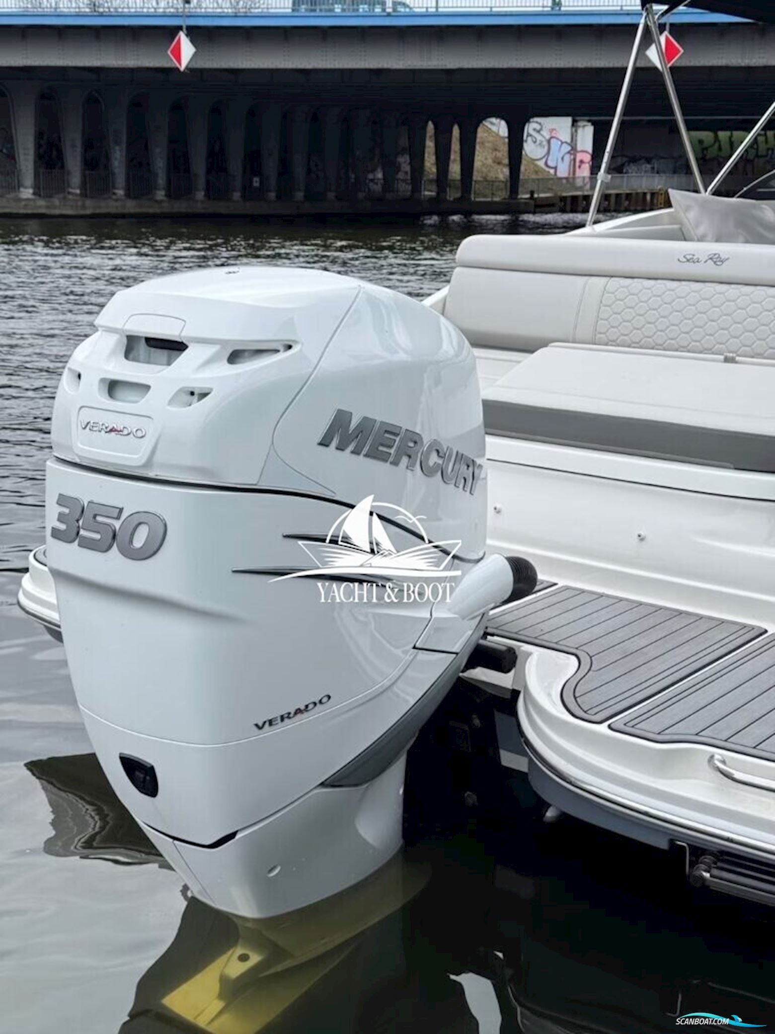 Sea Ray 270 SDX