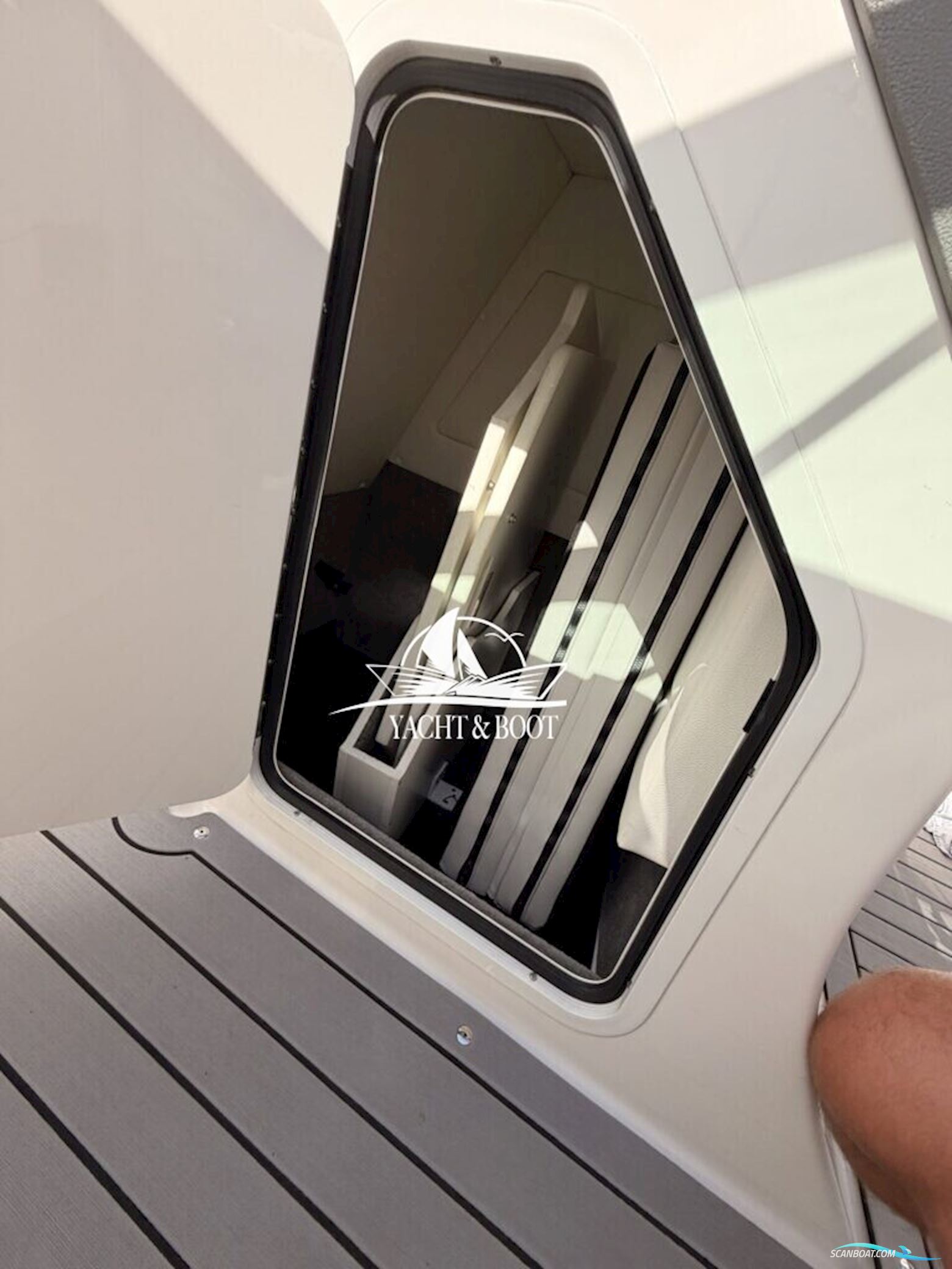 Sea Ray 270 SDX