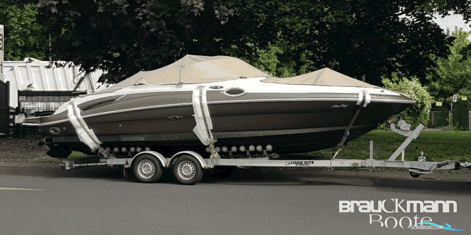 Sea Ray 270 Sundeck