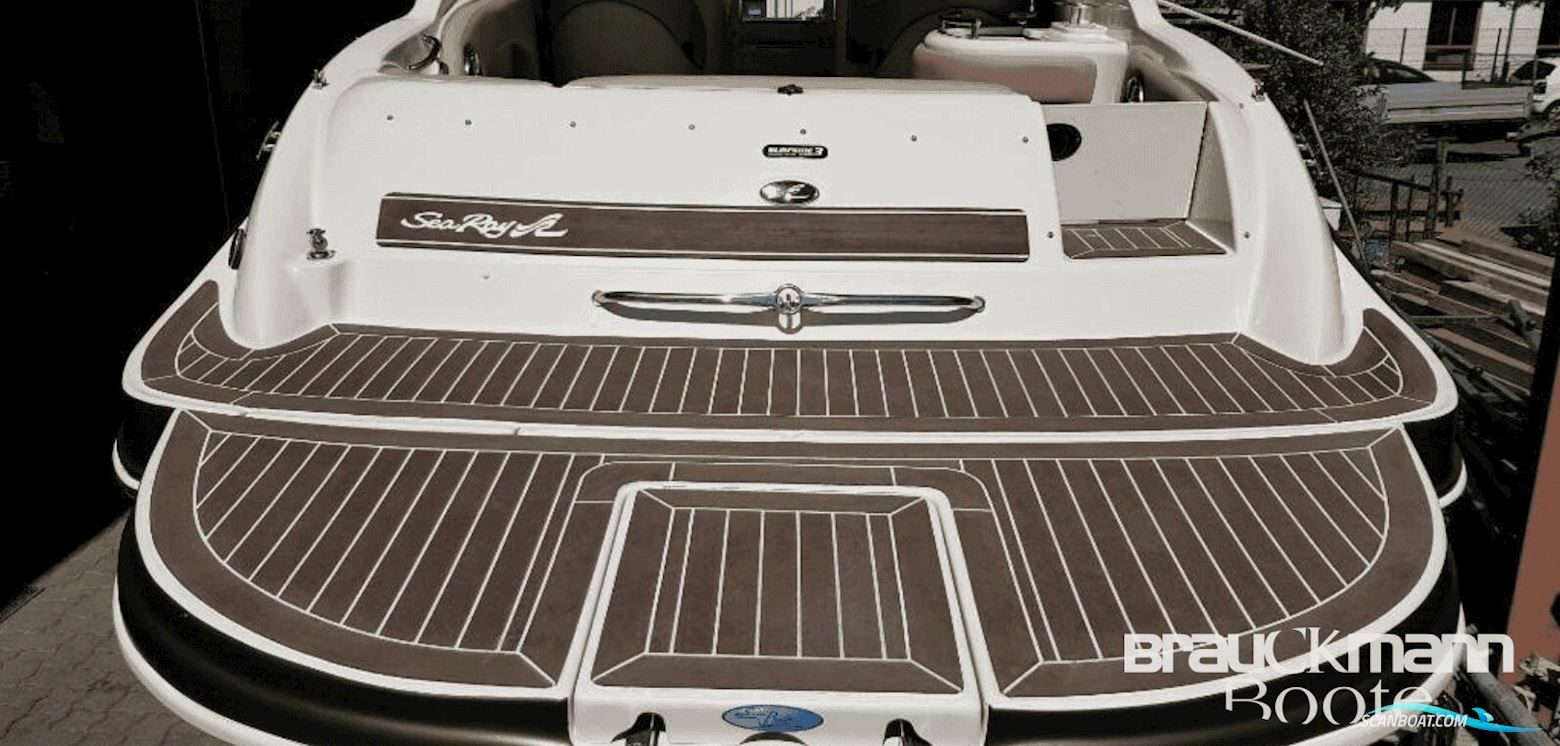 Sea Ray 270 Sundeck
