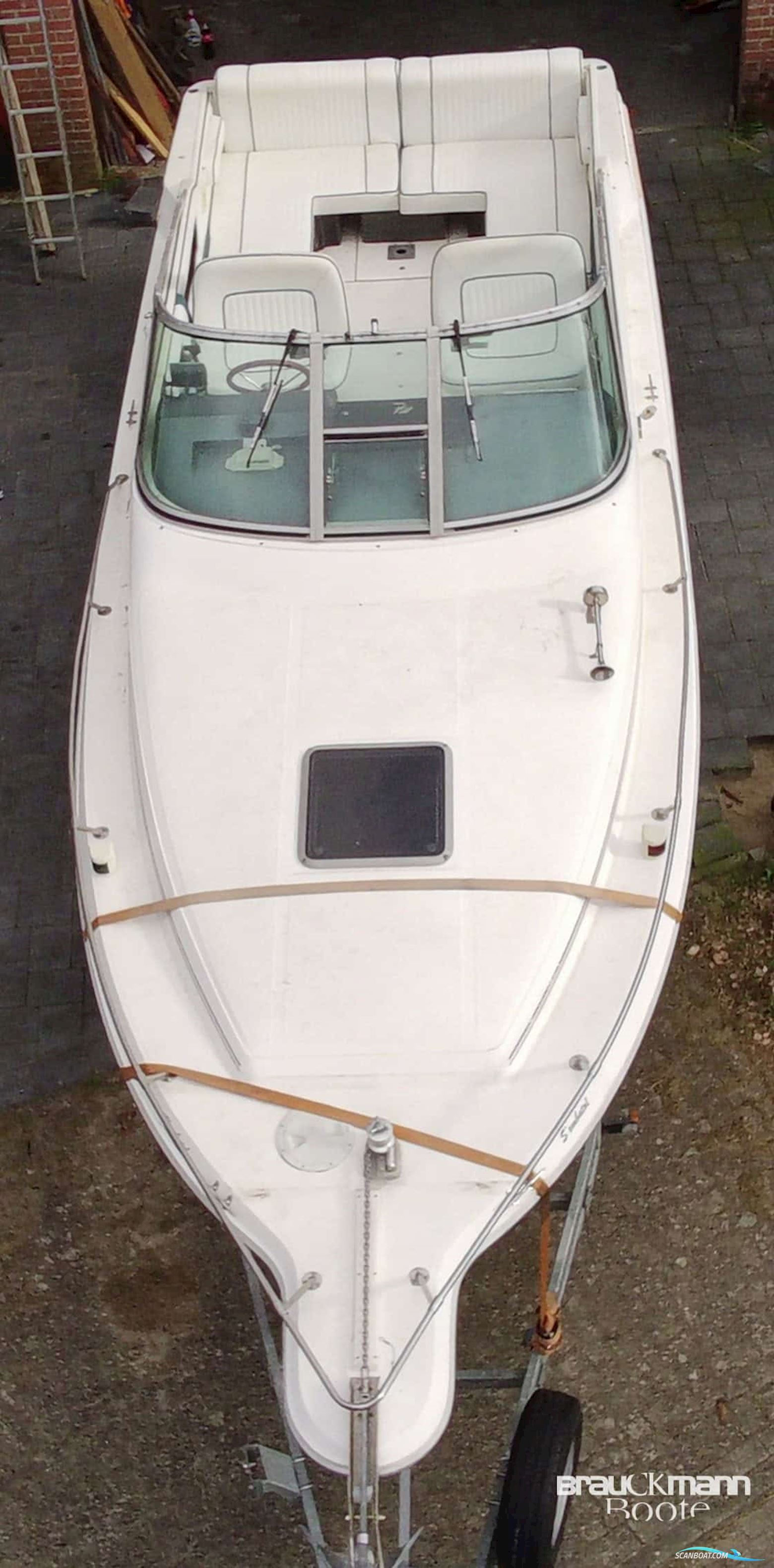 Sea Ray 270 Weekender