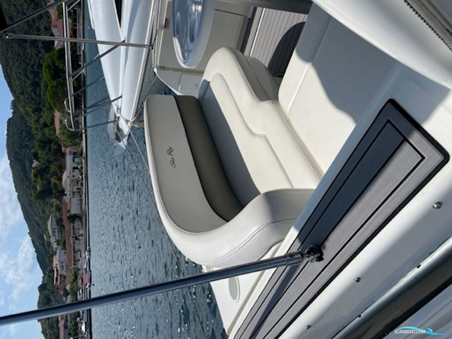 Sea Ray 275 Sundancer