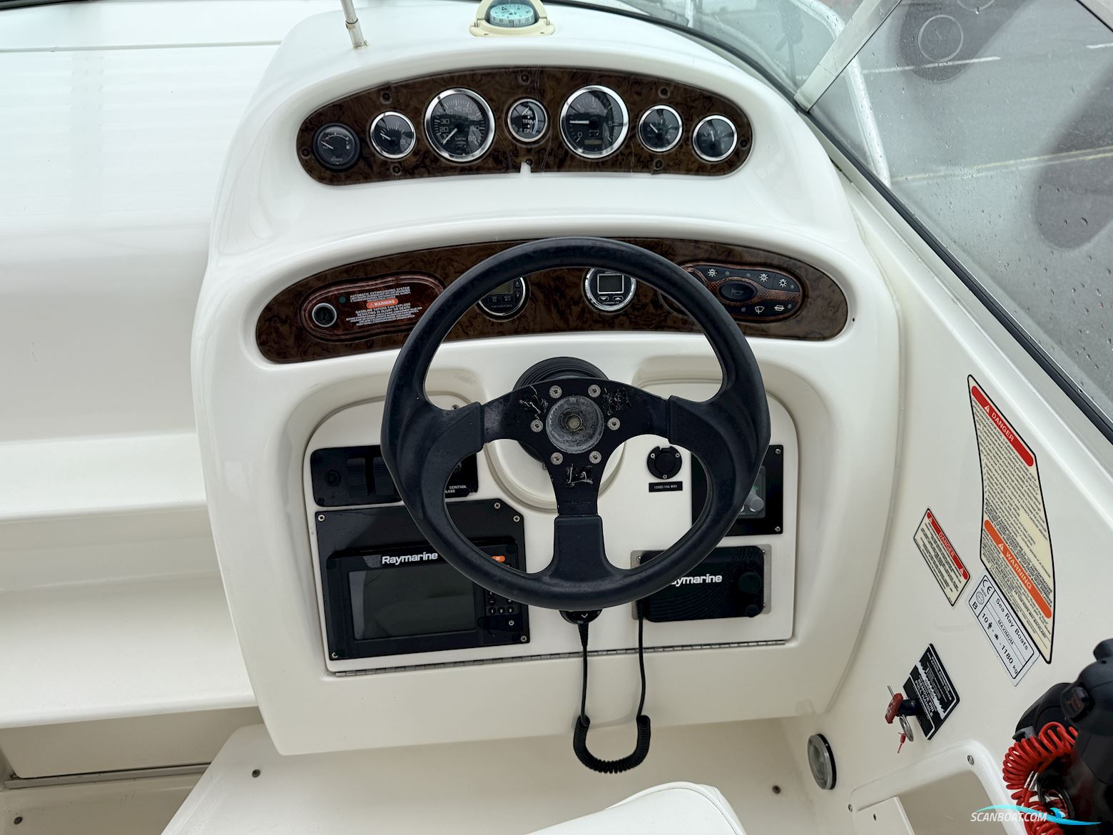 Sea Ray 275 Sundancer