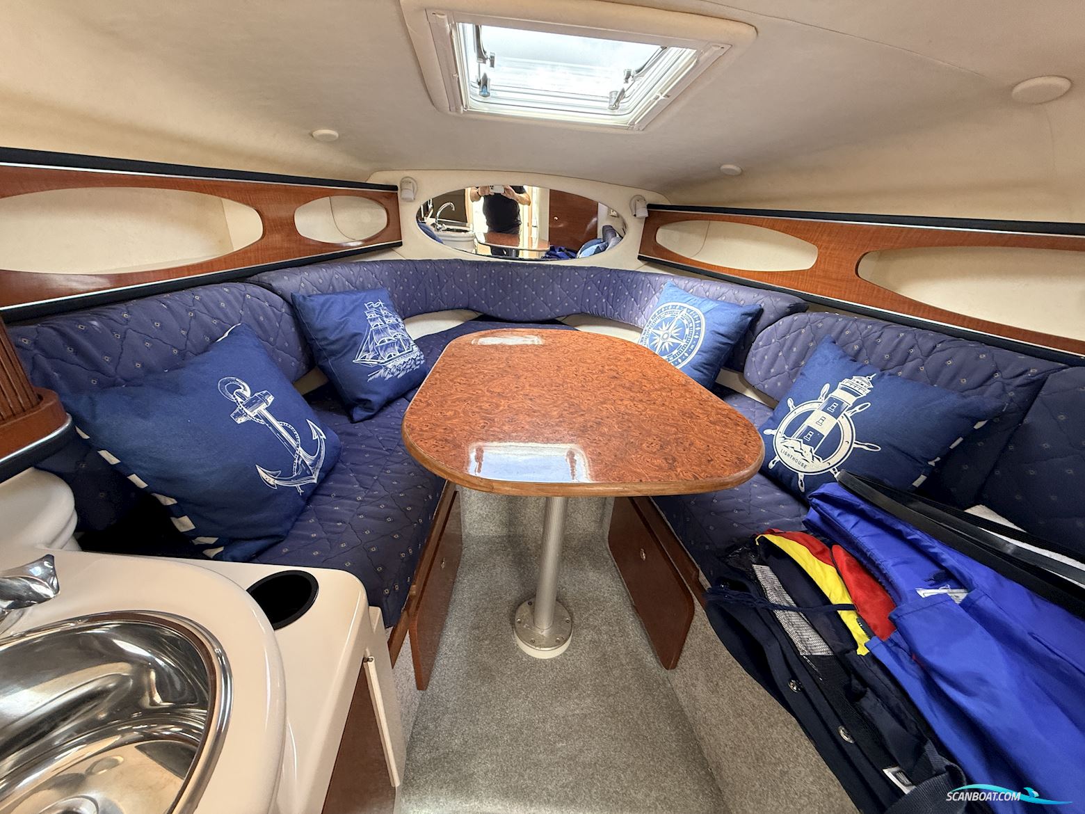 Sea Ray 275 Sundancer