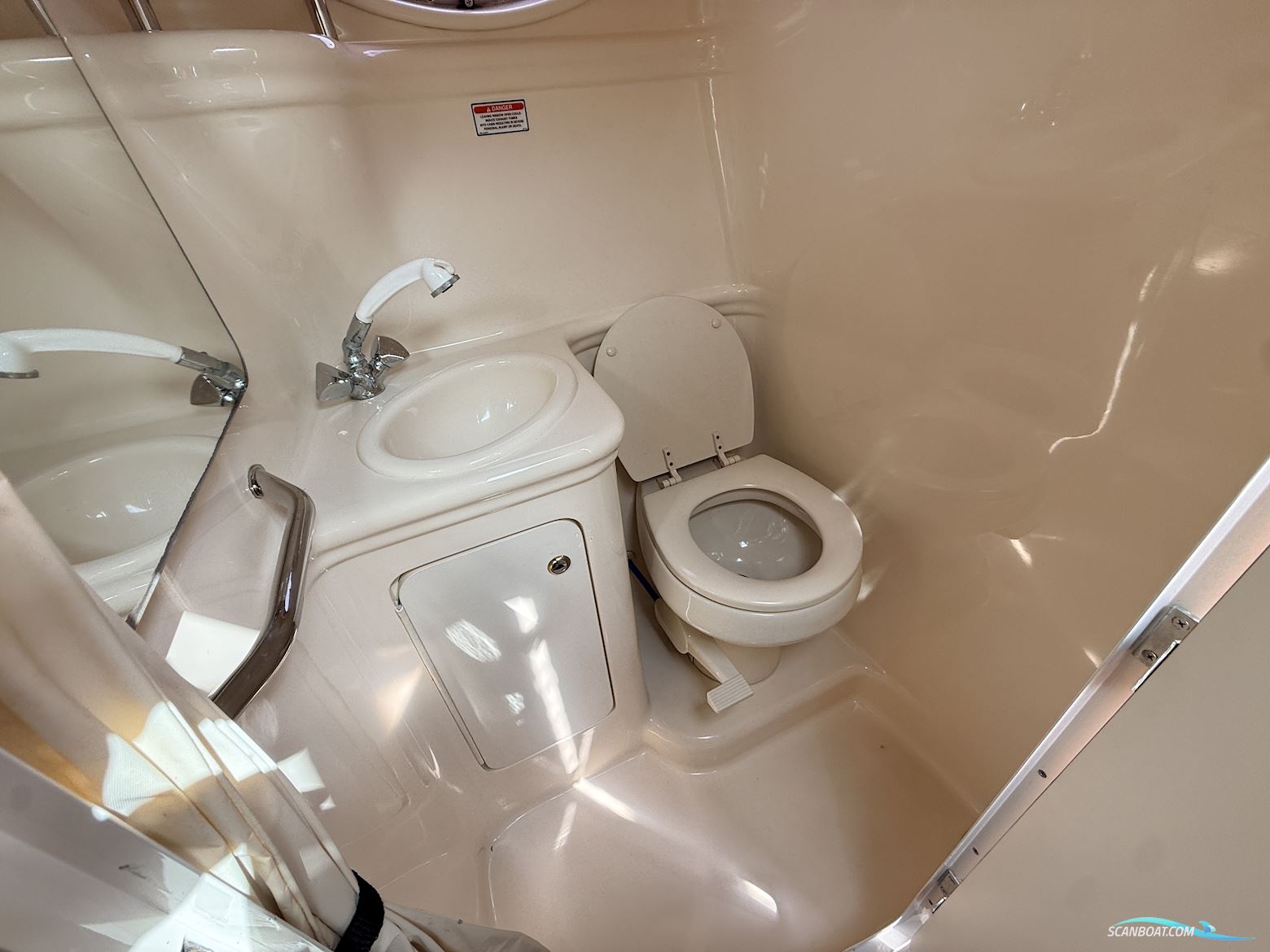 Sea Ray 275 Sundancer