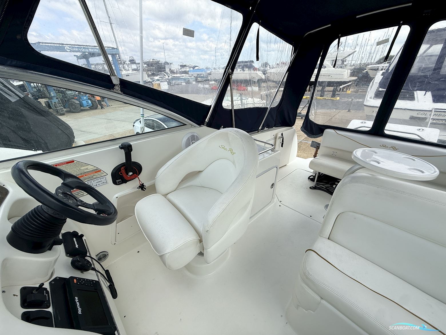 Sea Ray 275 Sundancer