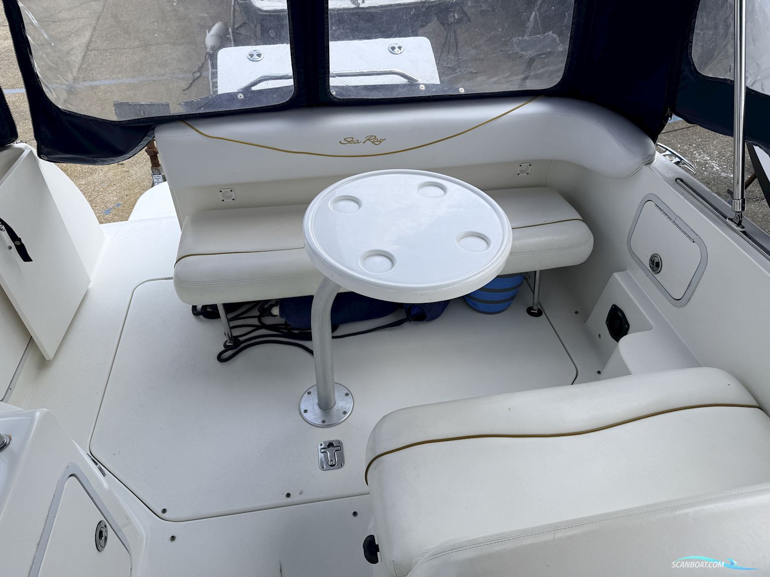 Sea Ray 275 Sundancer