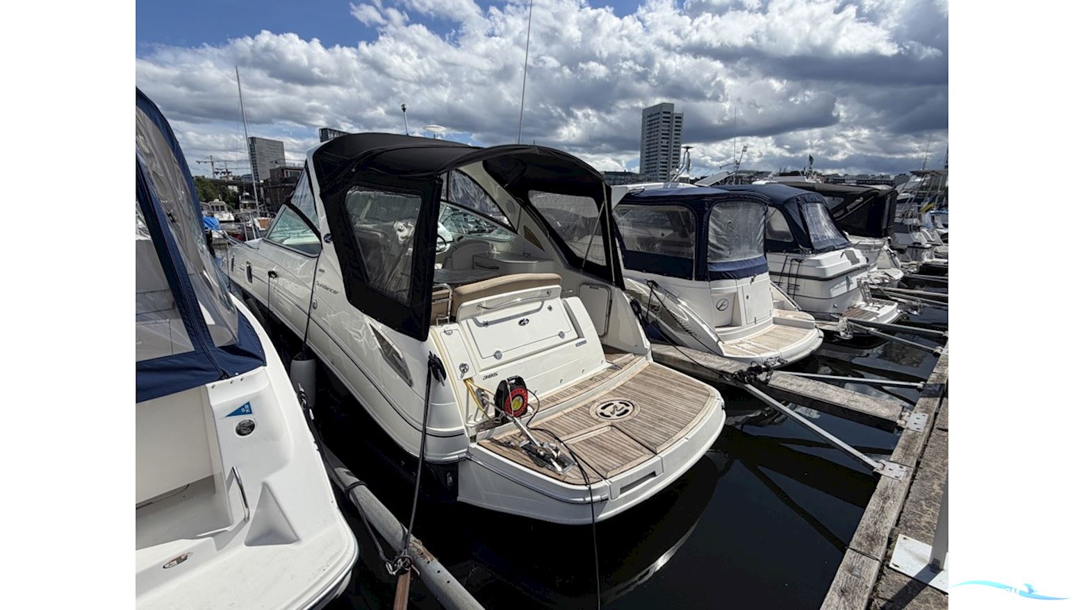 Sea Ray 305 SUNDANCER