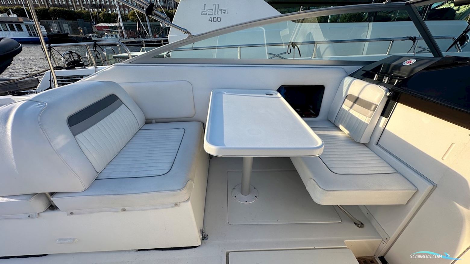 Sea Ray 310 Amberjack