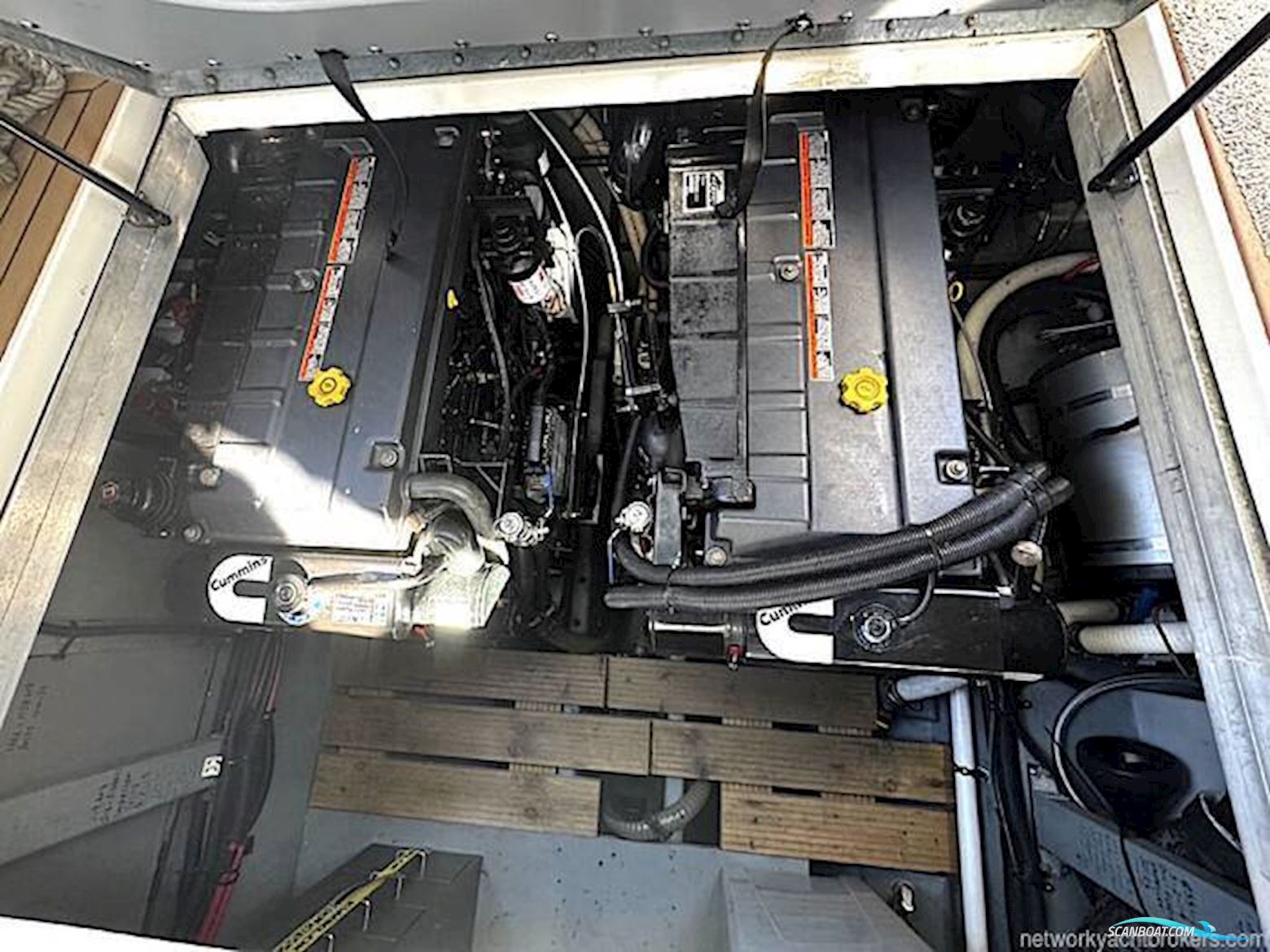 Sea Ray 310 Sundancer