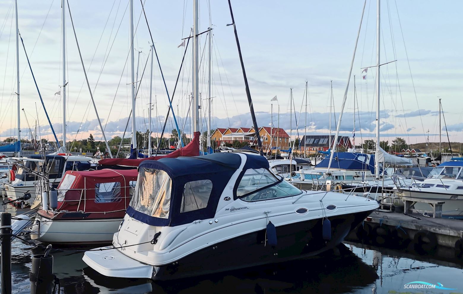Sea Ray 315 Sundancer Motorbåd 2004, med 2x Mercruiser 4,3 L Mpi motor, Danmark