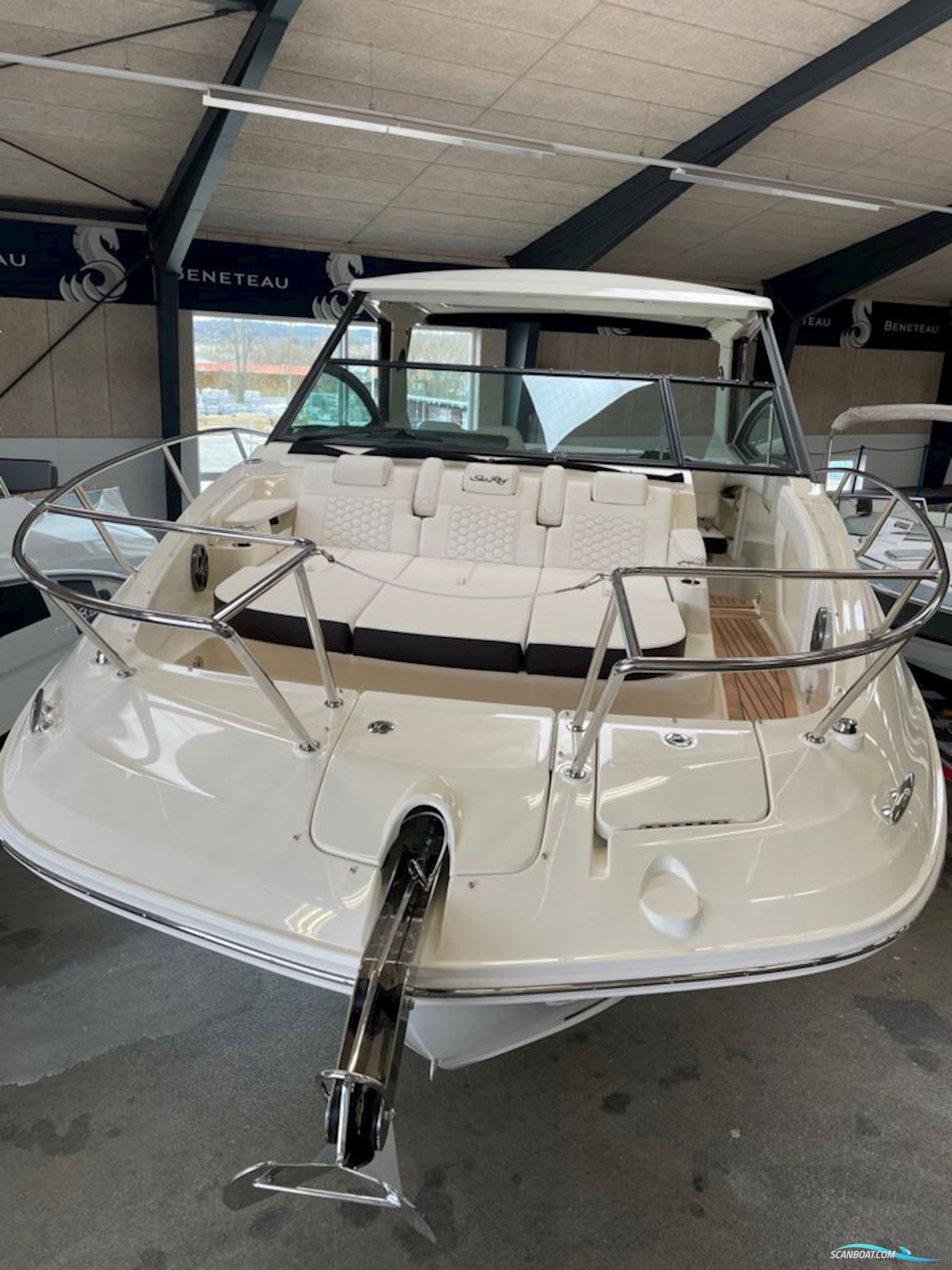 Sea Ray 320 Sundancer OB