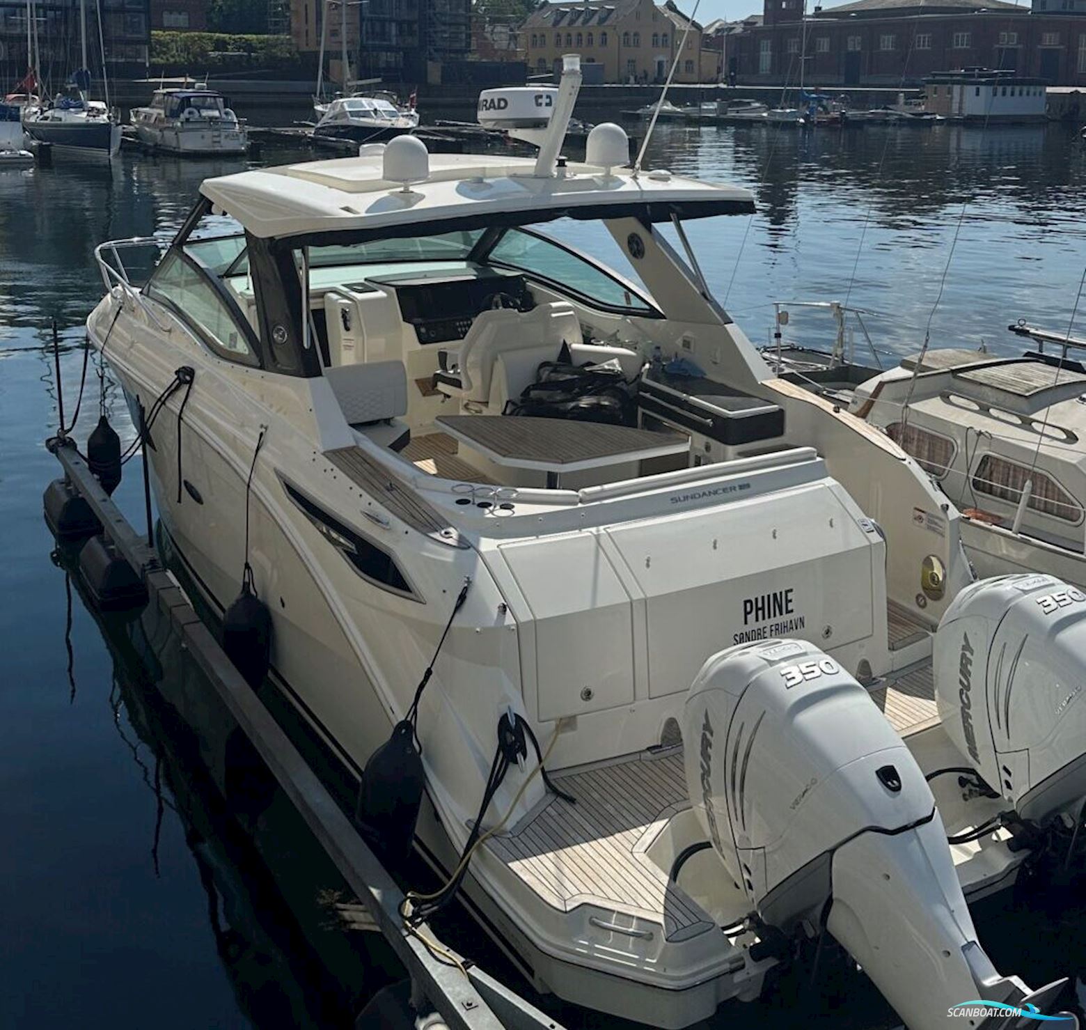 Sea Ray 320 Sundancer OB Motorbåd 2021, med Mercury motor, Danmark