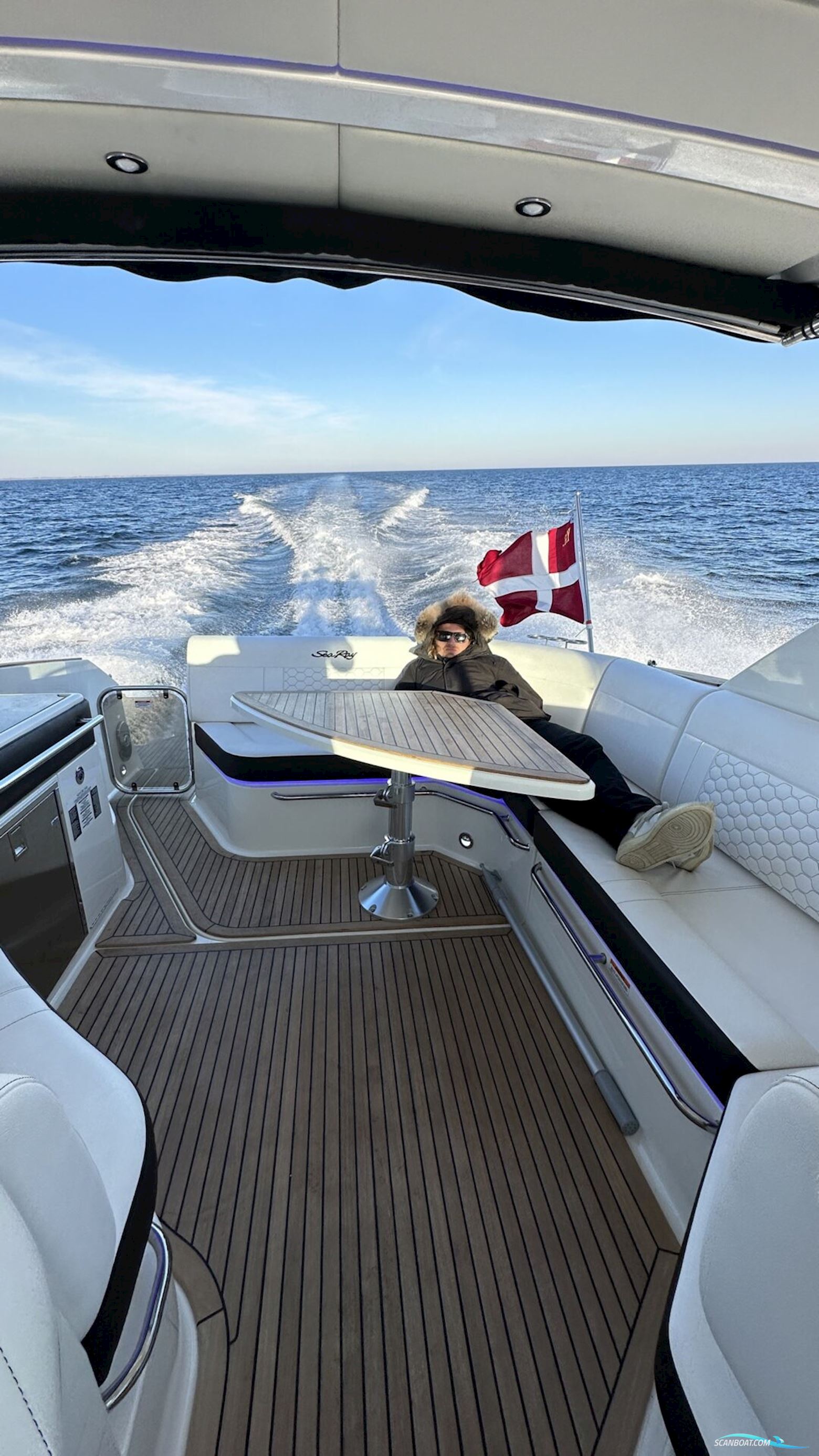 Sea Ray 320 Sundancer OB