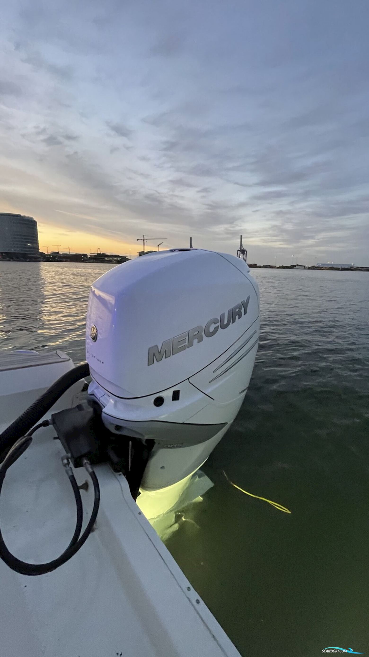 Sea Ray 320 Sundancer OB