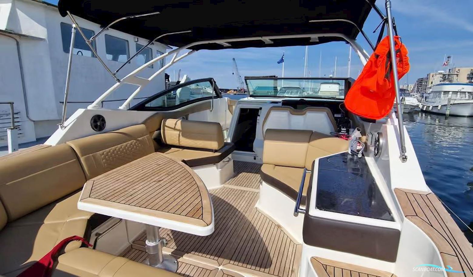 Sea Ray 320 Sundancer