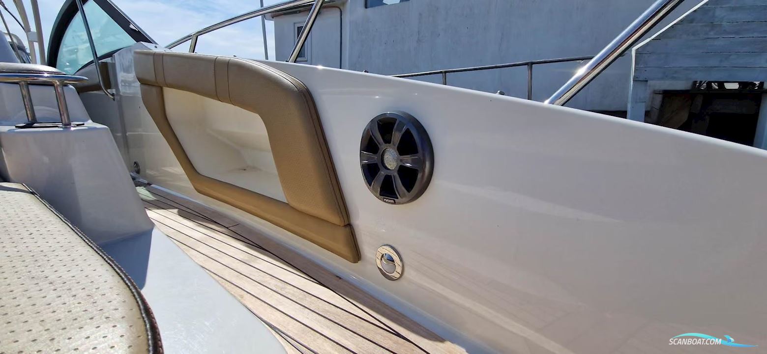 Sea Ray 320 Sundancer